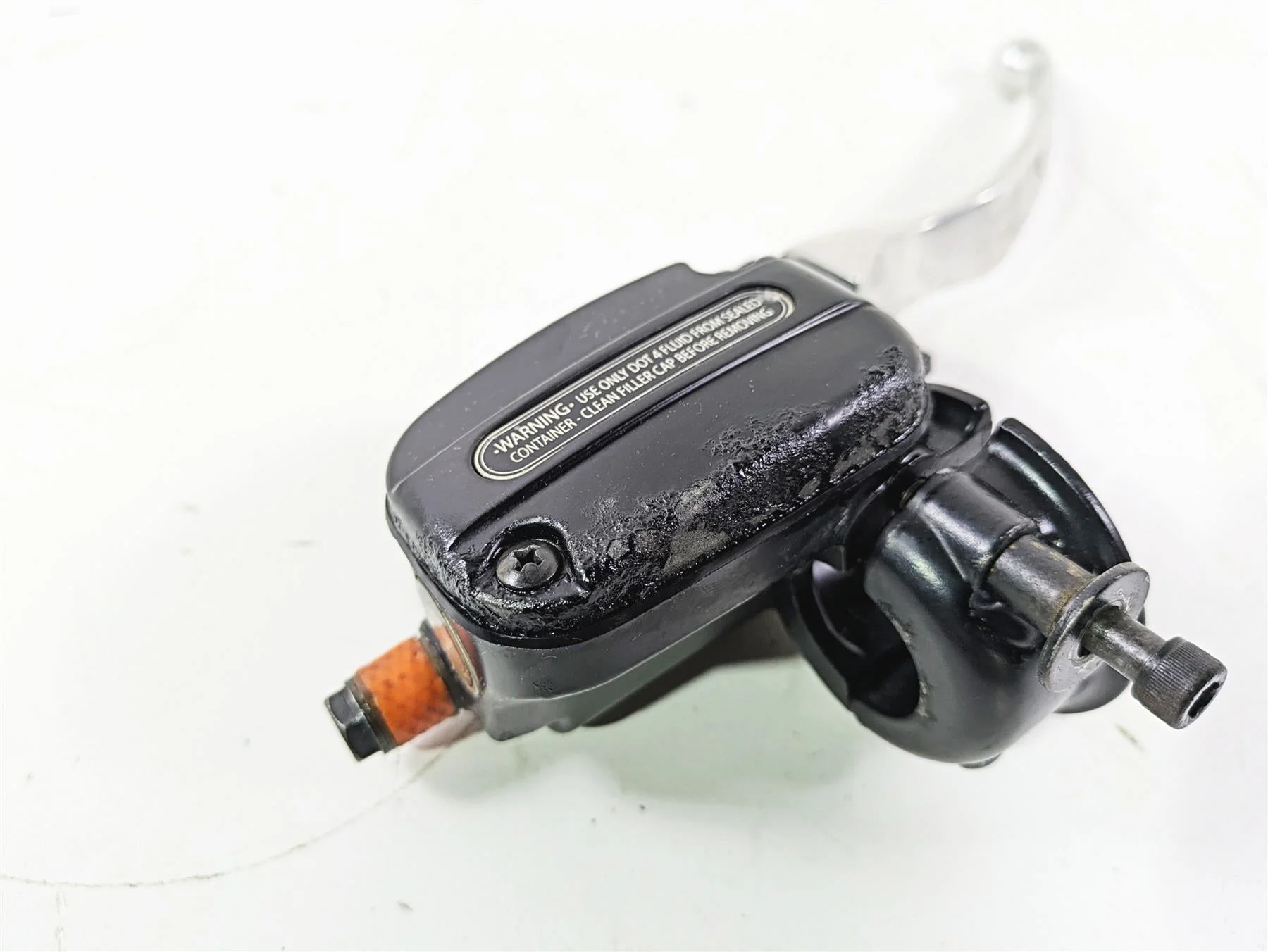 2008 Harley Touring FLHTP Electra Glide Front Brake Master Cylinder 44551-08F - Image 6