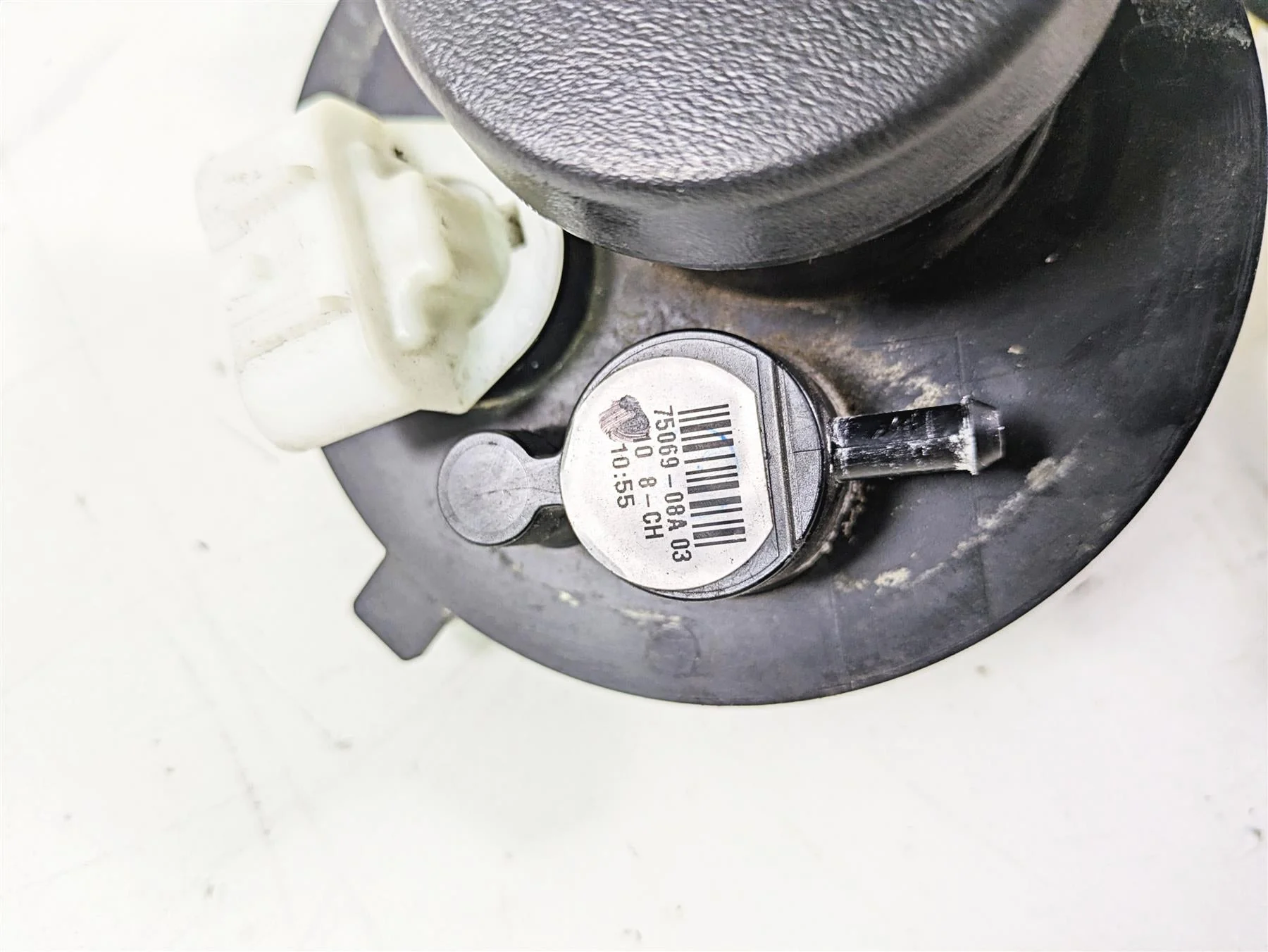 2008 Harley Touring FLHTP Electra Glide Fuel Gas Petrol Pump - Tested 75069-08D - Image 10