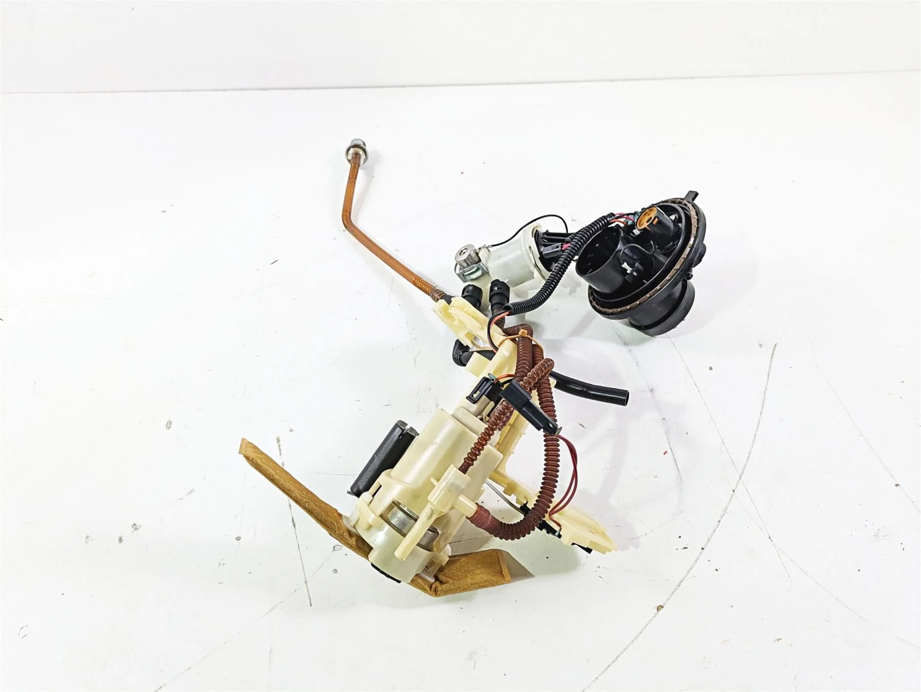2008 Harley Touring FLHTP Electra Glide Fuel Gas Petrol Pump - Tested 75069-08D - Image 4