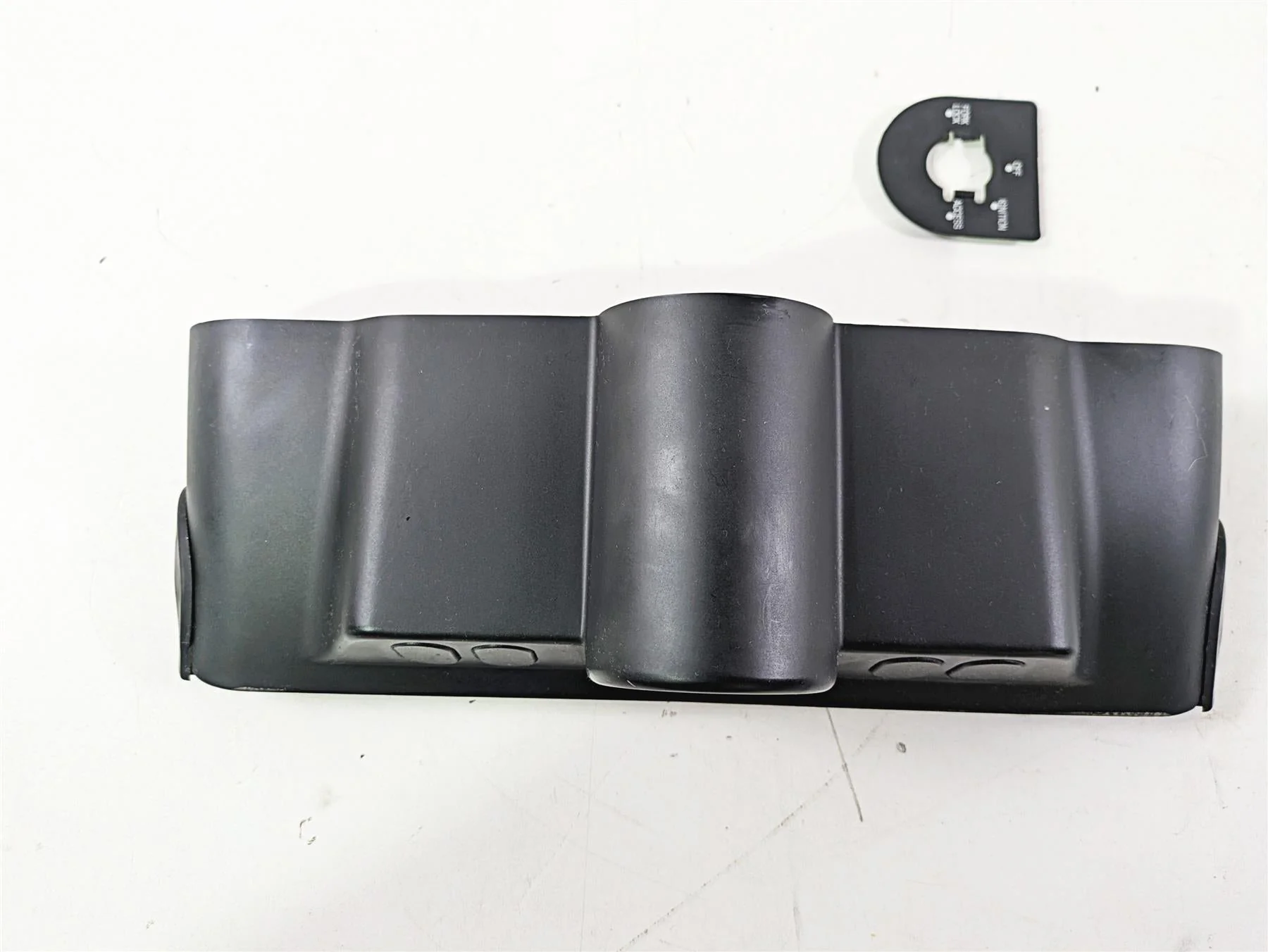 2008 Harley Touring FLHTP Electra Glide Ignition Switch Cover Fairing 58510-96 - Image 5
