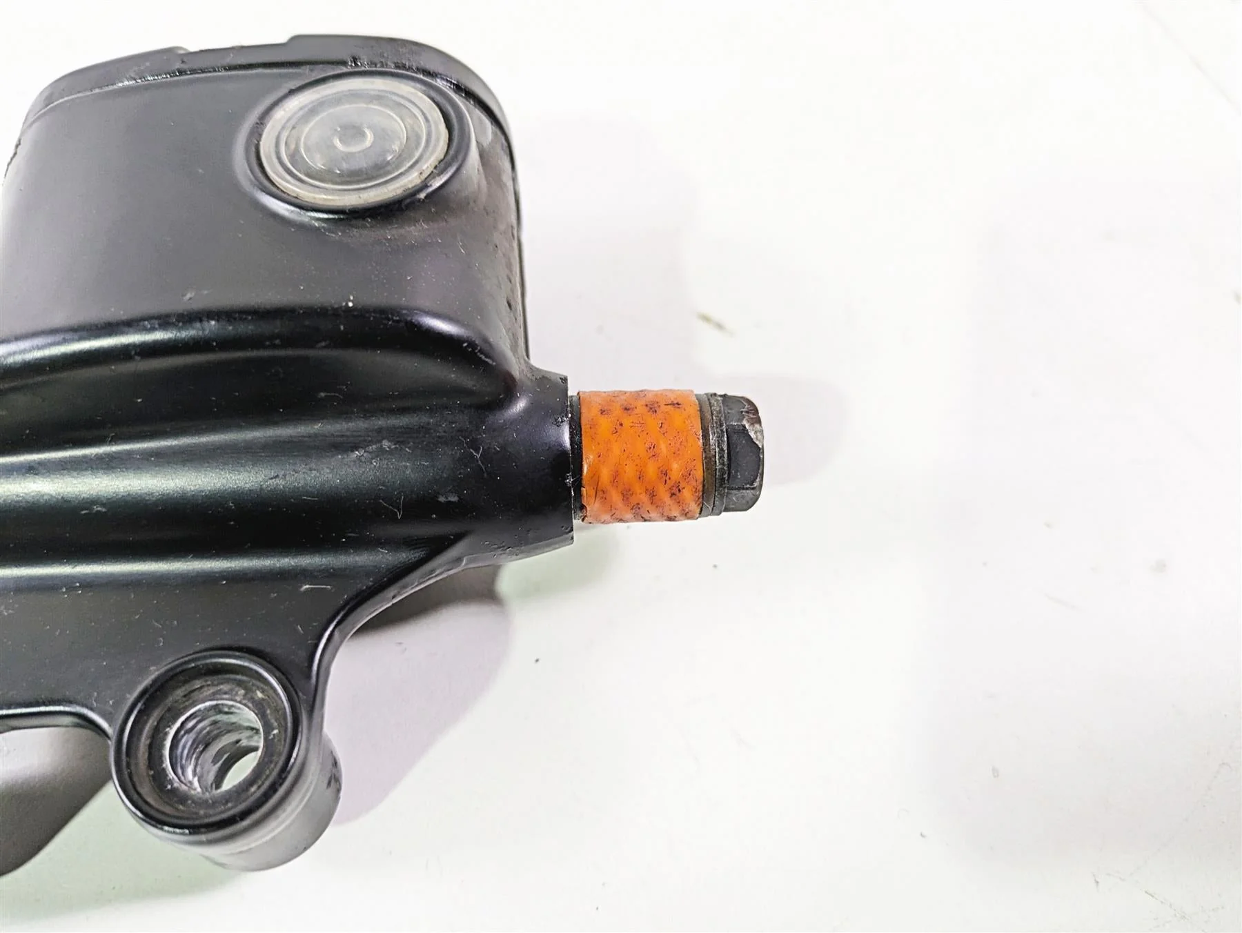 2008 Harley Touring FLHTP Electra Glide Rear Brake Master Cylinder 41700028A - Image 9