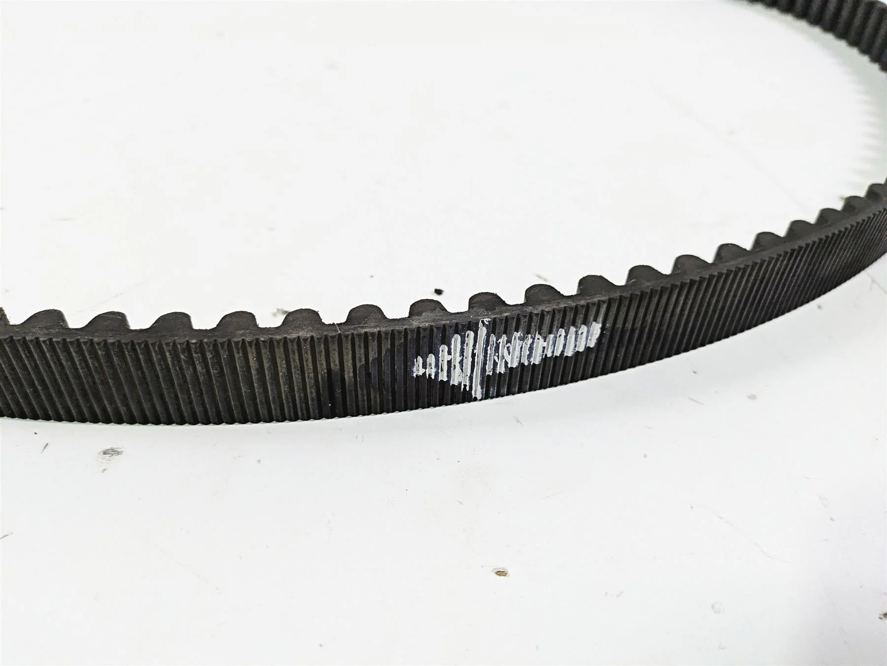 2008 Harley Touring FLHTP Electra Glide Rear Drive Belt 137T 1" 40024-07 - Image 3