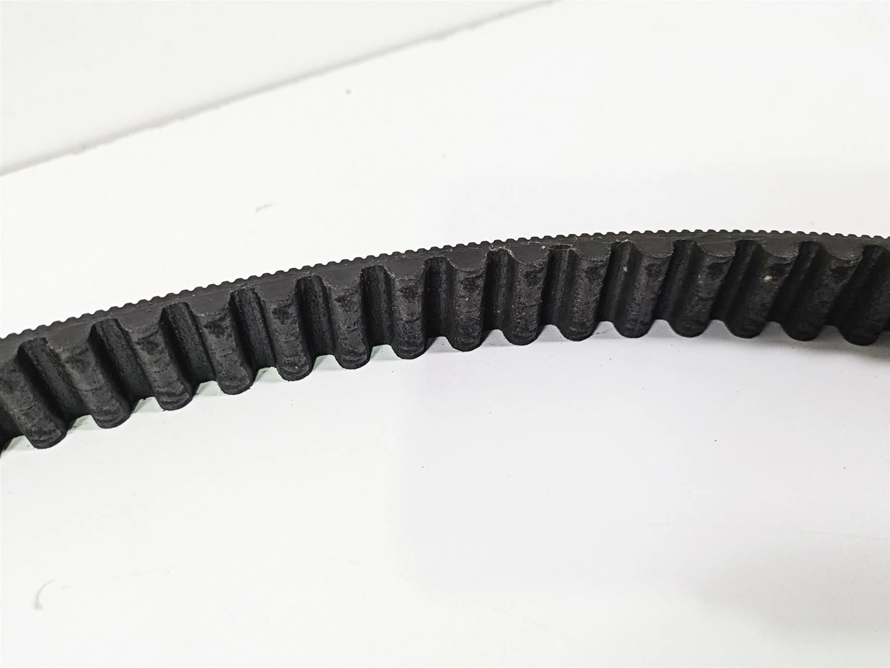 2008 Harley Touring FLHTP Electra Glide Rear Drive Belt 137T 1" 40024-07 - Image 4