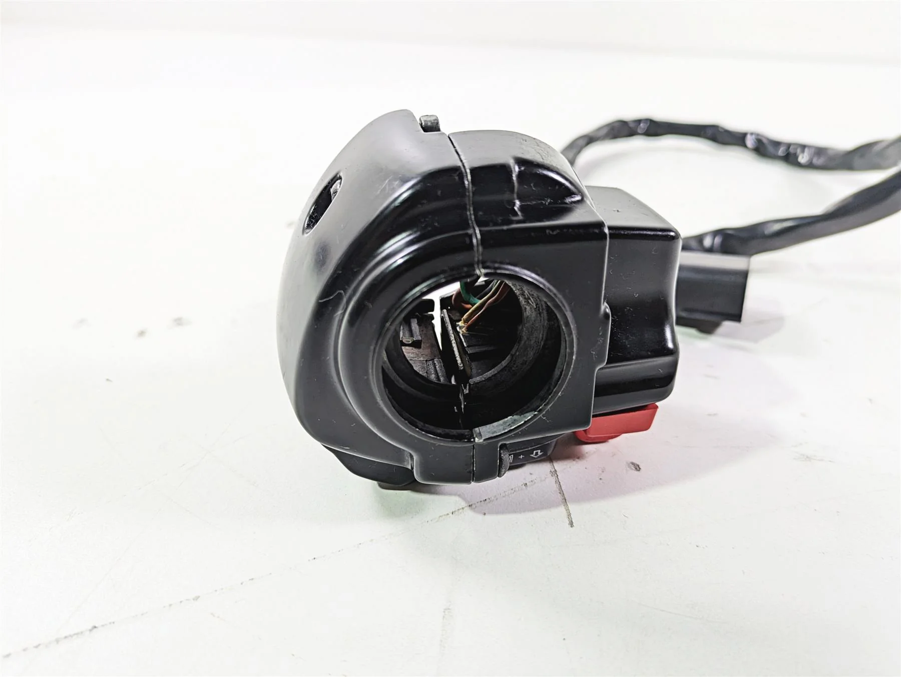2008 Harley Touring FLHTP Electra Glide Right Hand Control Switch Read 70356-96A - Image 12