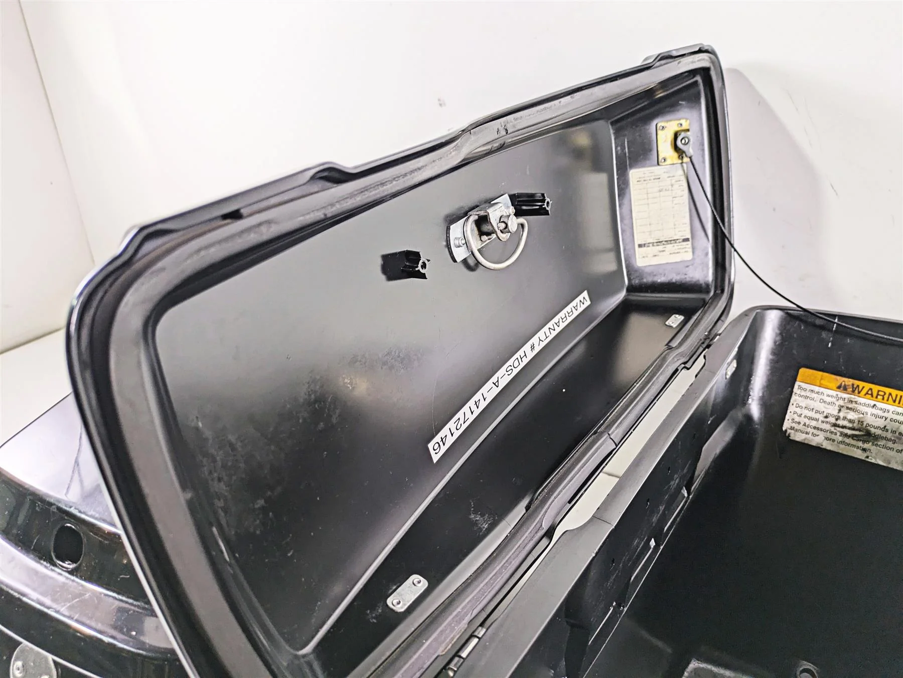 2008 Harley Touring FLHTP Electra Glide Saddlebag Saddle Bag Set 90634-93 - Image 11