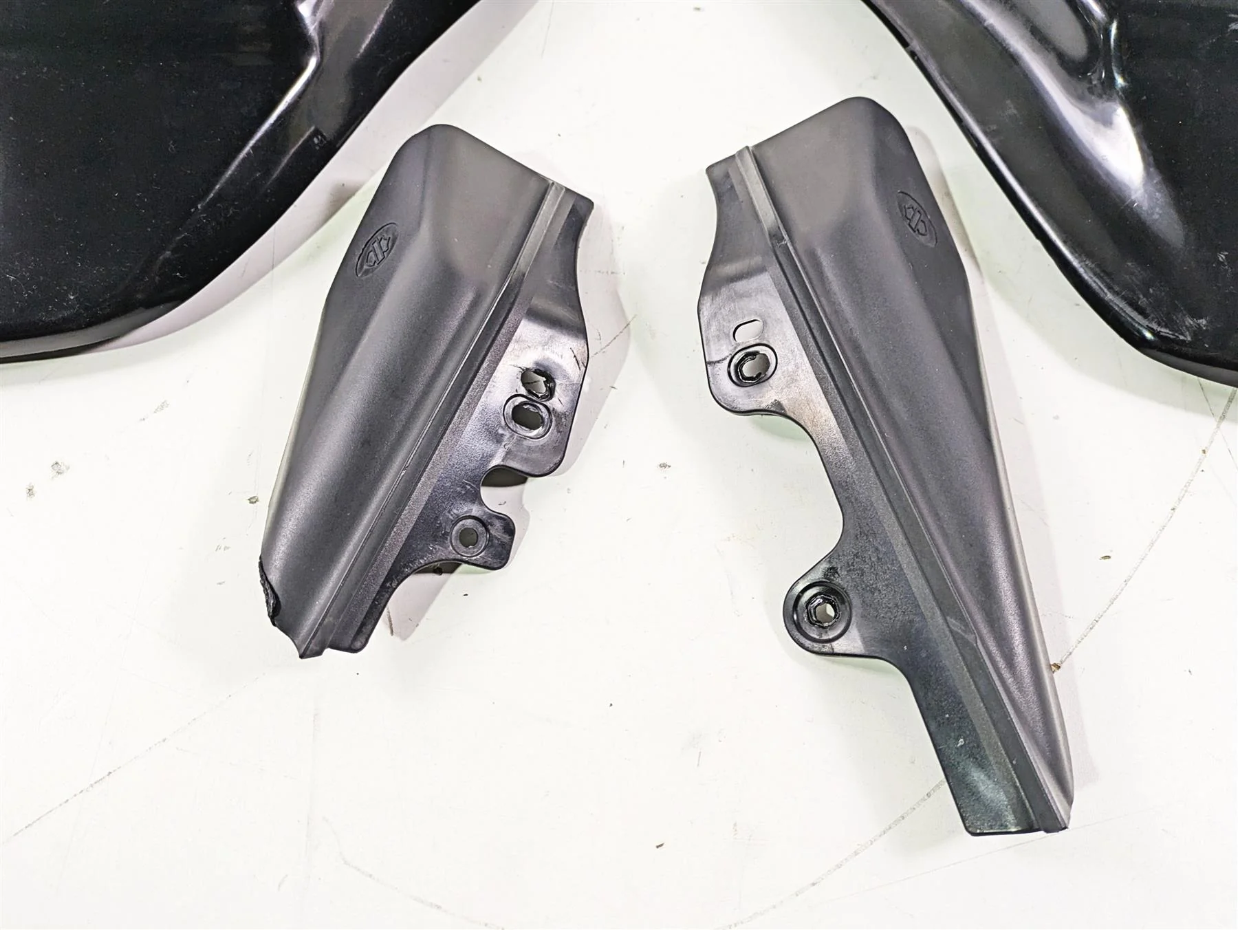 2008 Harley Touring FLHTP Electra Glide Side Cover Fairing Set 66048-97 66250-97 - Image 5