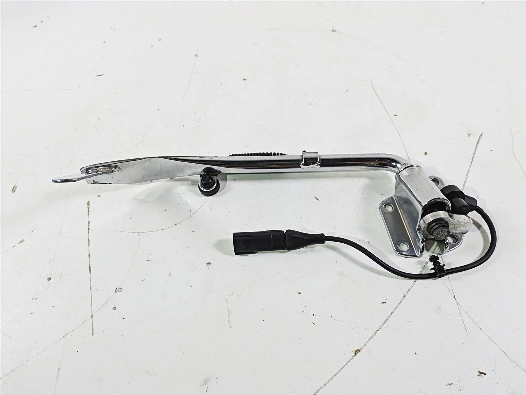 2008 Harley Touring FLHTP Electra Glide Side Kickstand + Safety Switch 50075-07A - Image 3