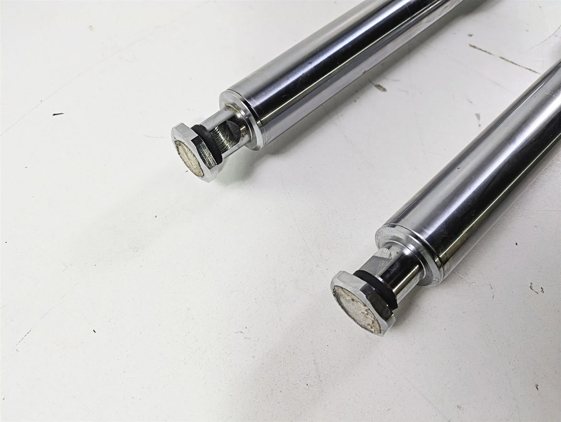 2008 Harley Touring FLHTP Electra Glide Straight Front Fork Set -Read 46502-06 - Image 10