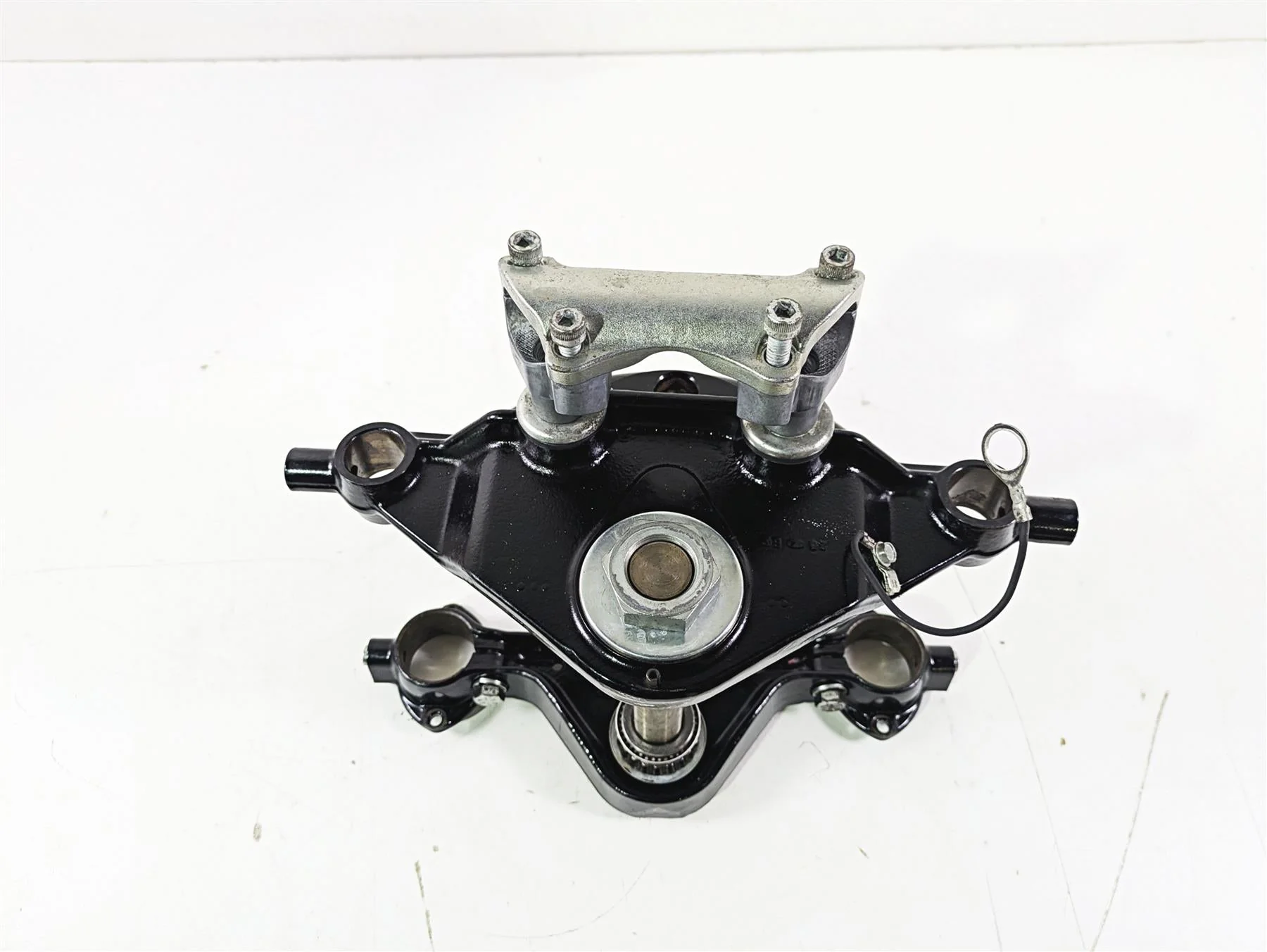 2008 Harley Touring FLHTP Electra Glide Upper Lower Triple Tree 41mm 45446-87A - Image 5