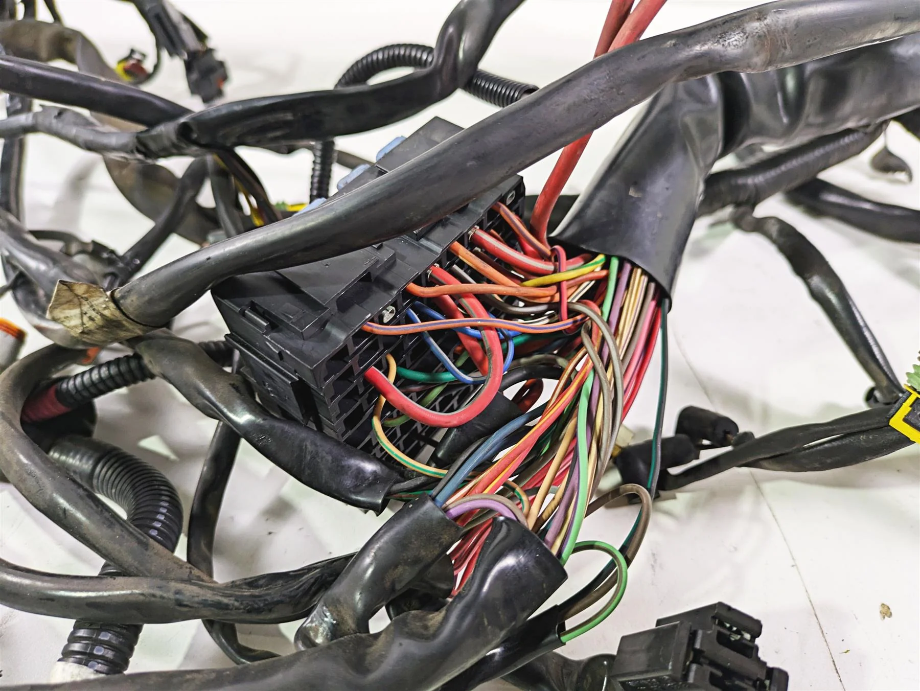 2008 Harley Touring FLHTP Electra Glide Wiring Harness Loom Abs - Read 70269-08 - Image 10