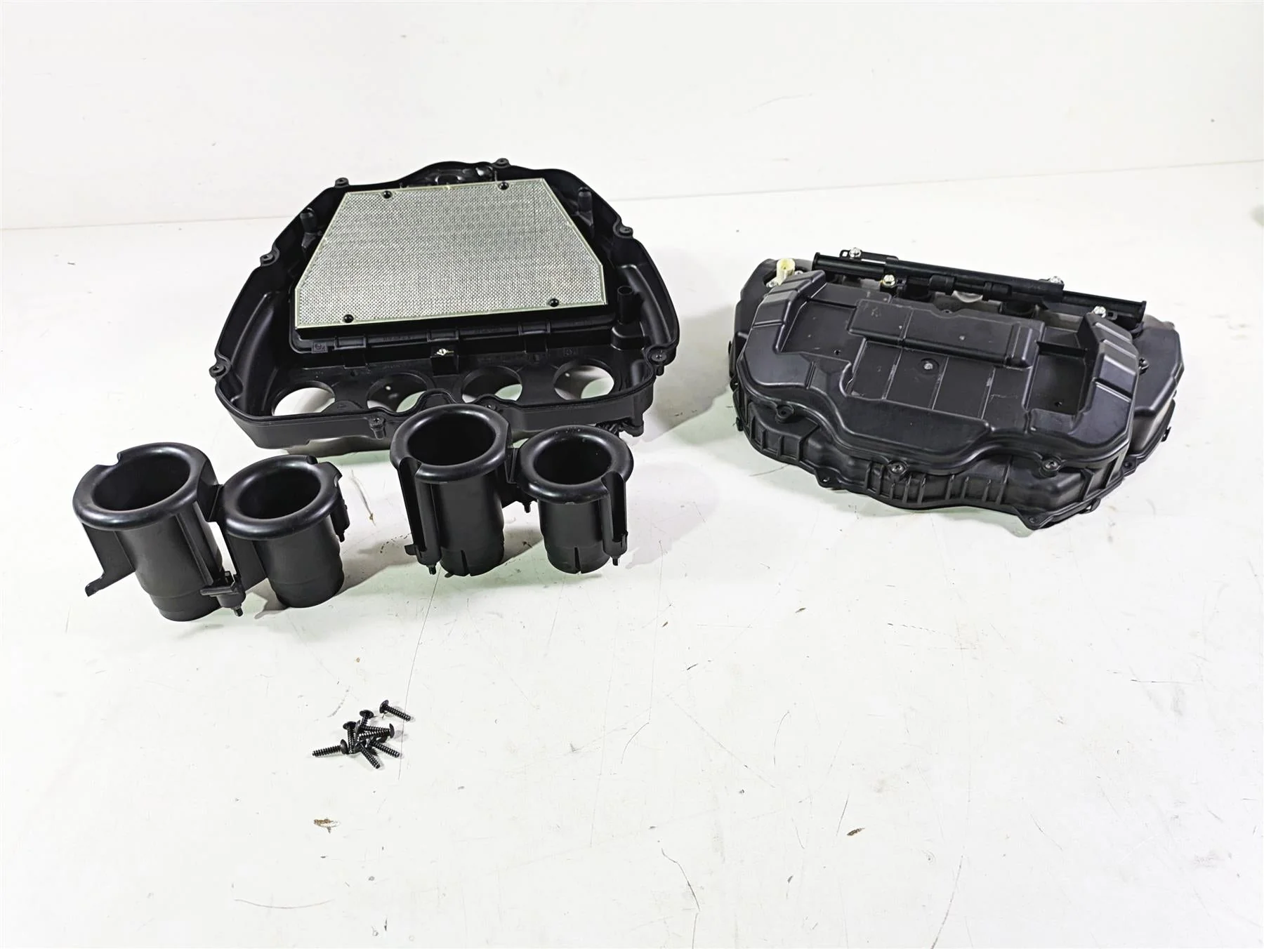 2008 Honda CBR1000RR SC59 Air Box Filter & Upper Injectors -Read 17220-MFL-000