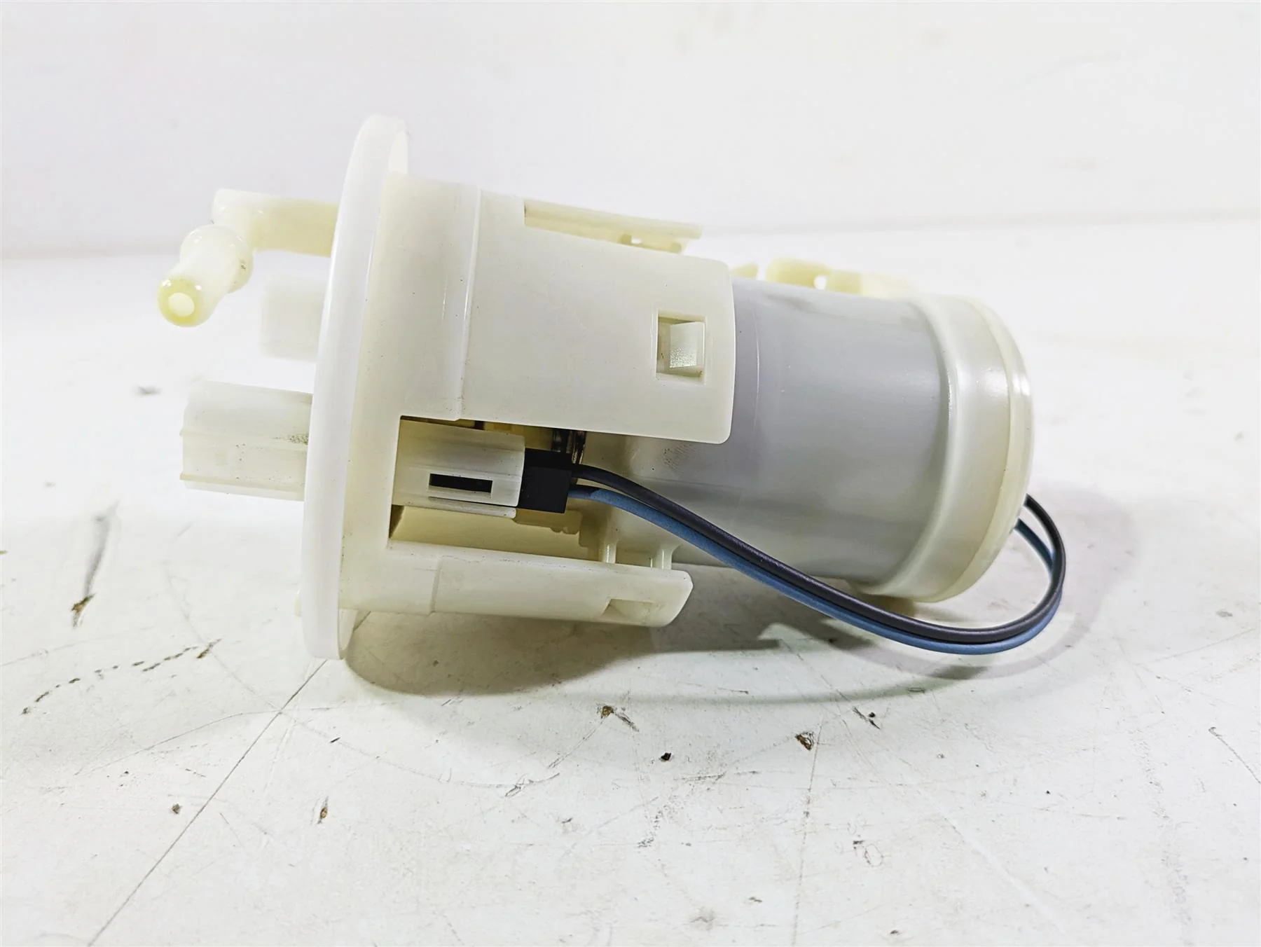 2008 Honda CBR1000RR SC59 Denso Fuel Gas Petrol Pump - Tested 16700-MFL-003 - Image 4