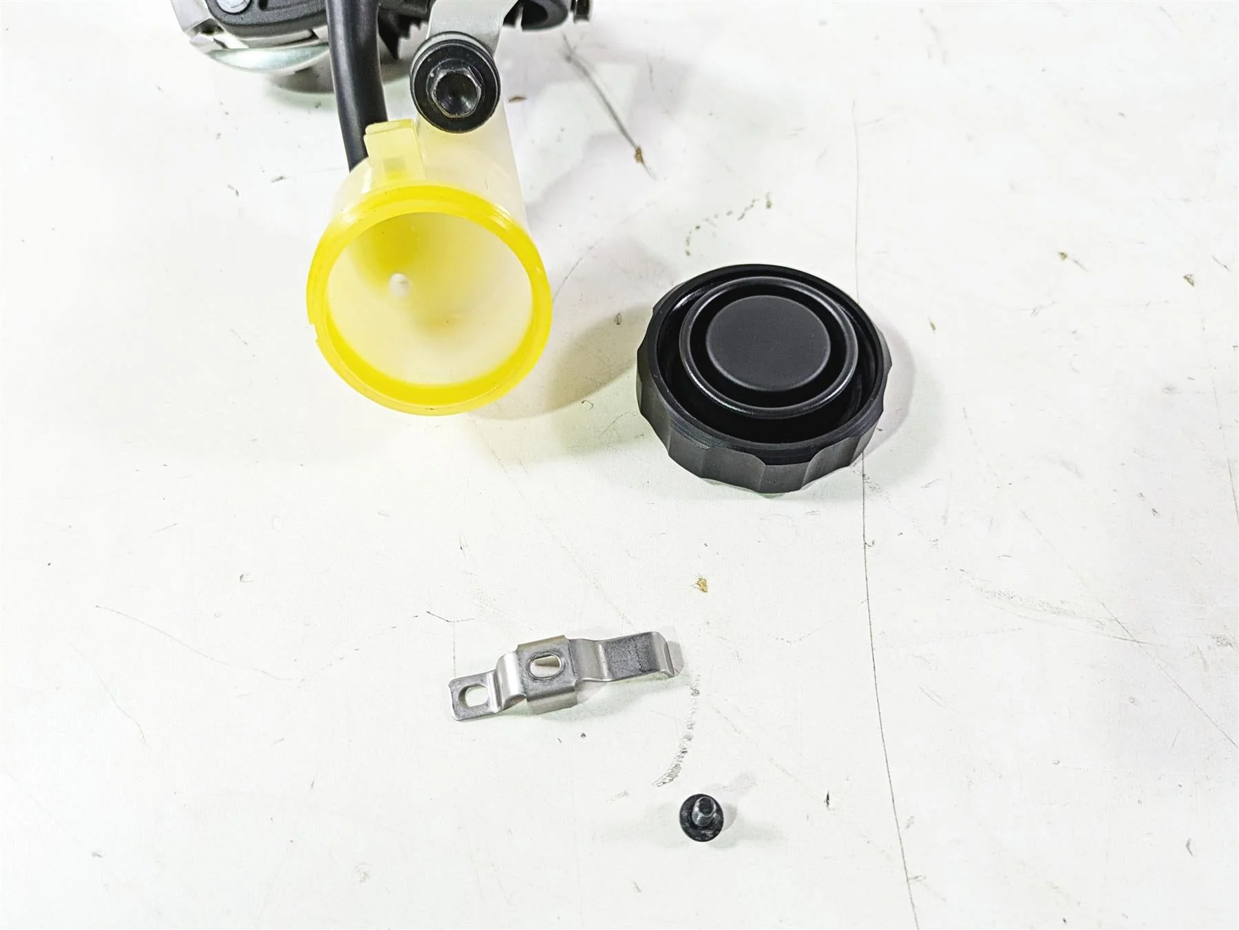 2008 Honda CBR1000RR SC59 Front Radial Brake Master Cylinder 45510-MFL-305 - Image 12