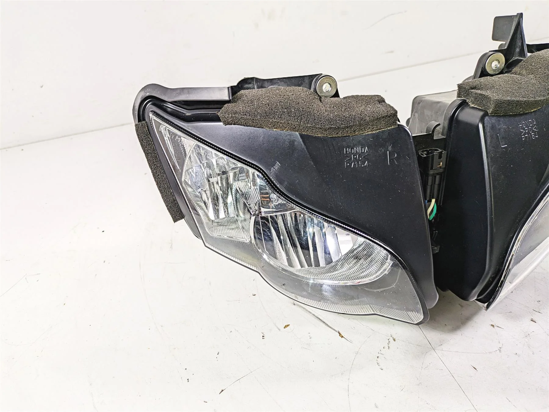 2008 Honda CBR1000RR SC59 Headlight Head Light Lamp - Read 33102-MFL-305 - Image 10