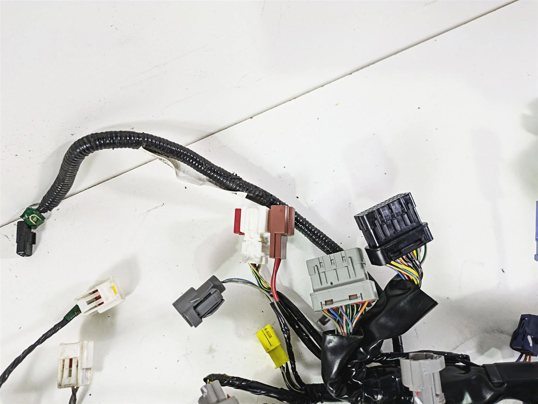 2008 Honda CBR1000RR SC59 Main Wiring Harness Loom - No Cut 32100-MFL-670 - Image 5