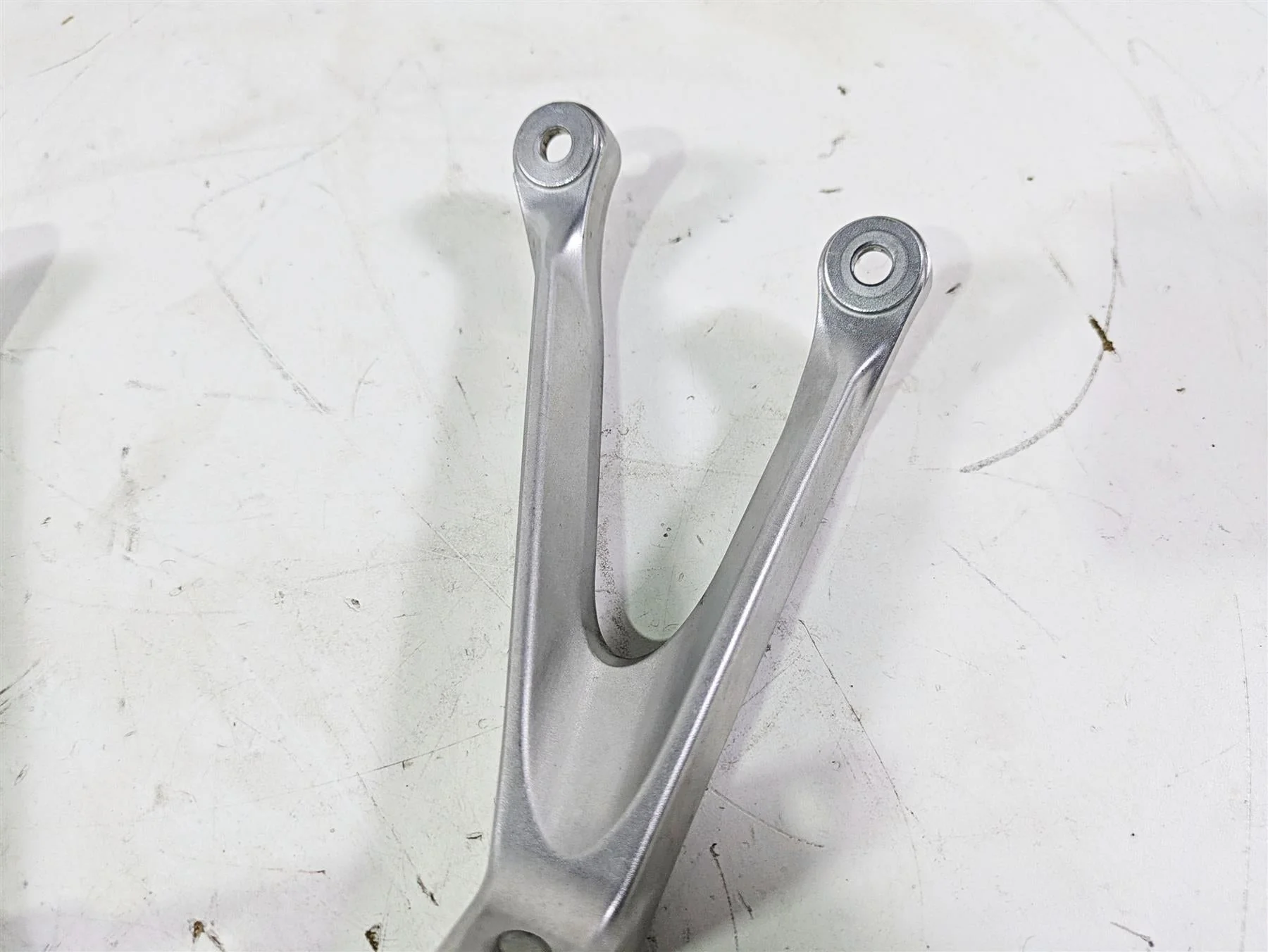 2008 Honda CBR1000RR SC59 Rear Passenger Footpeg Set 50750-MFL-000 50760-MFL-000 - Image 5