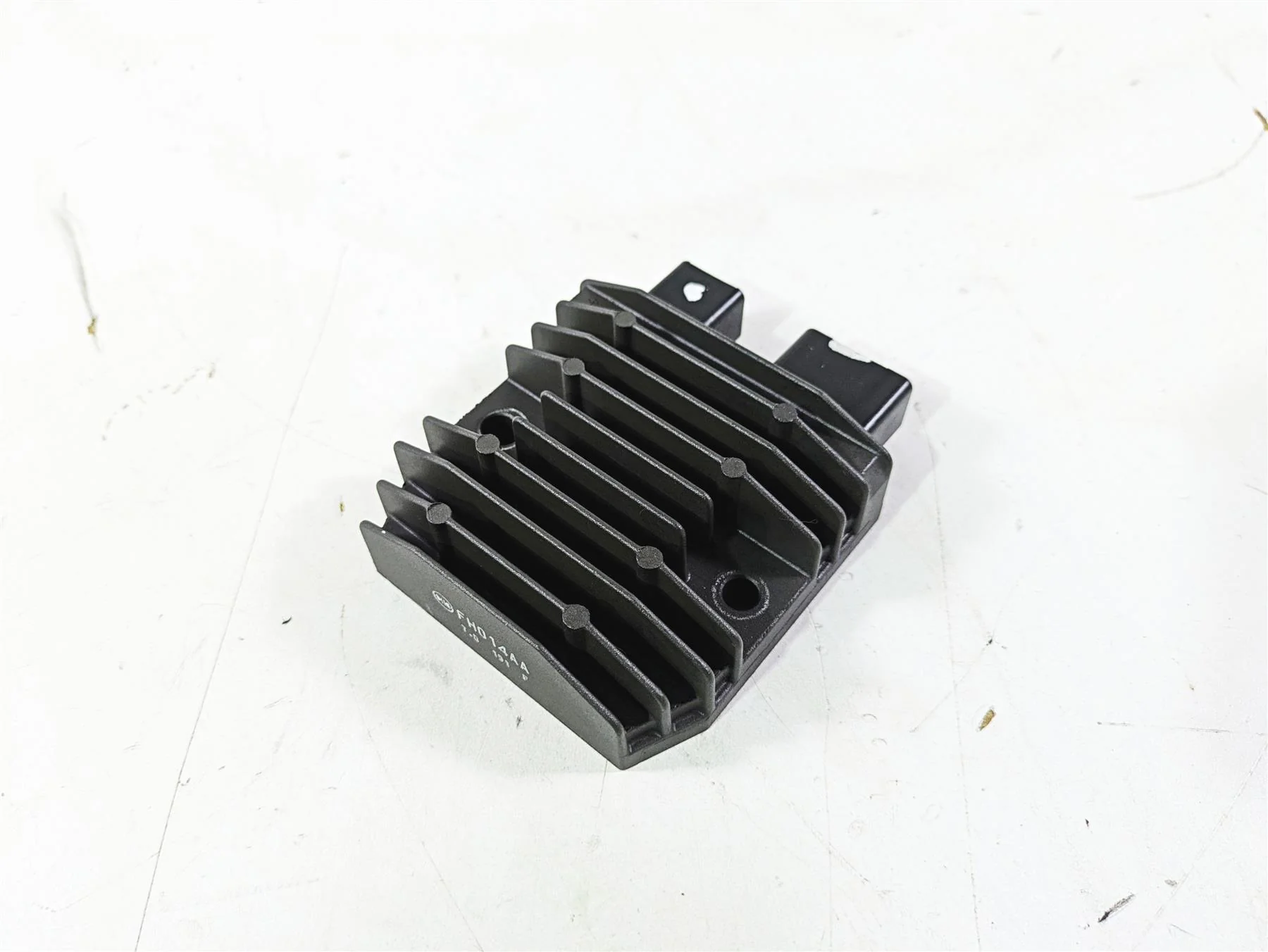 2008 Honda CBR1000RR SC59 Rectifier Voltage Regulator FH014AA 31600-KVZ-631 - Image 6