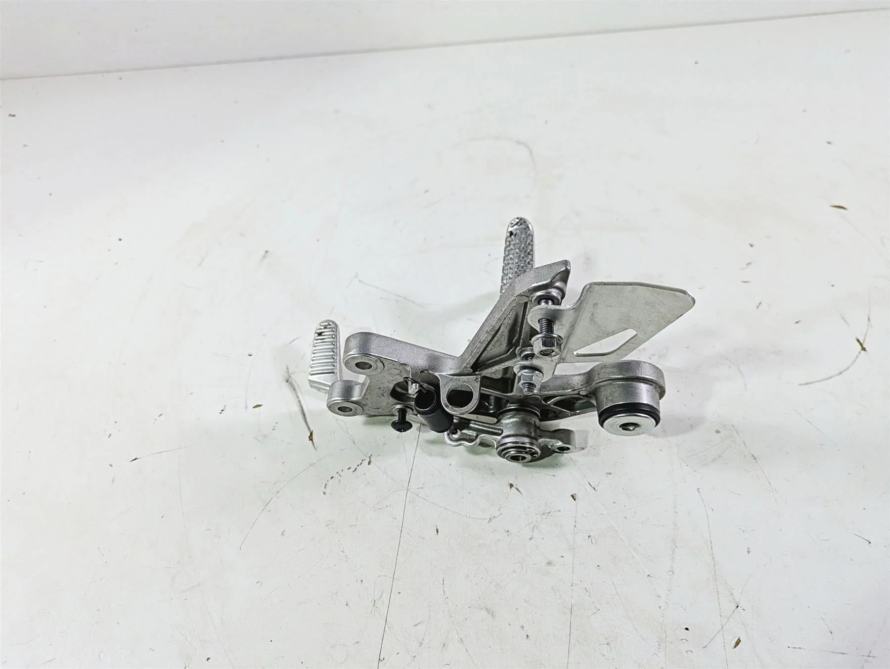 2008 Honda CBR1000RR SC59 Right Front Foot Peg & Brake Pedal Set 50600-MFL-000 - Image 3