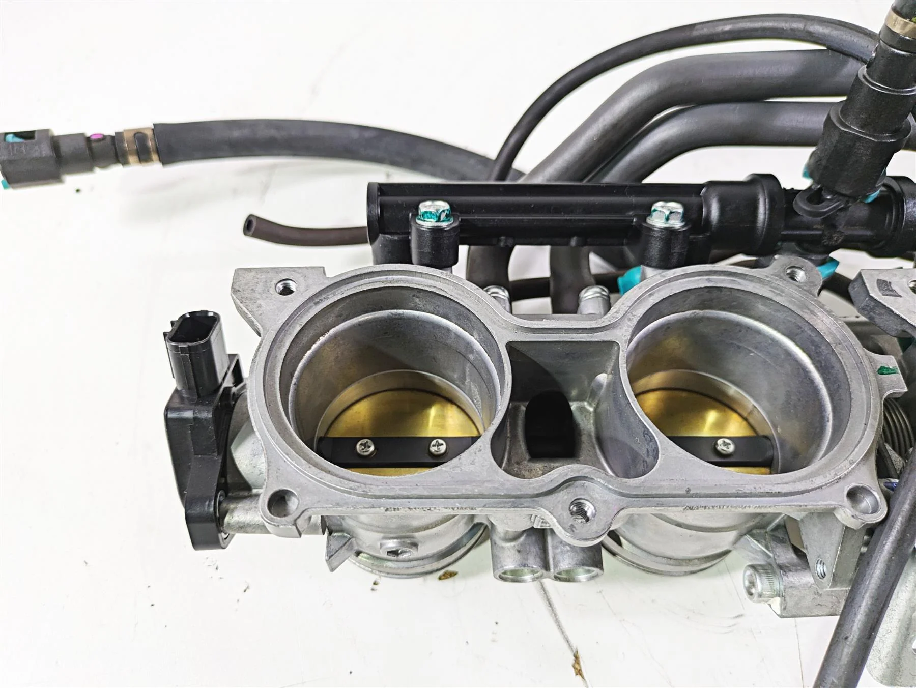 2008 Honda CBR1000RR SC59 Throttle Body Fuel Injectors 16400-MFL-671 - Image 7