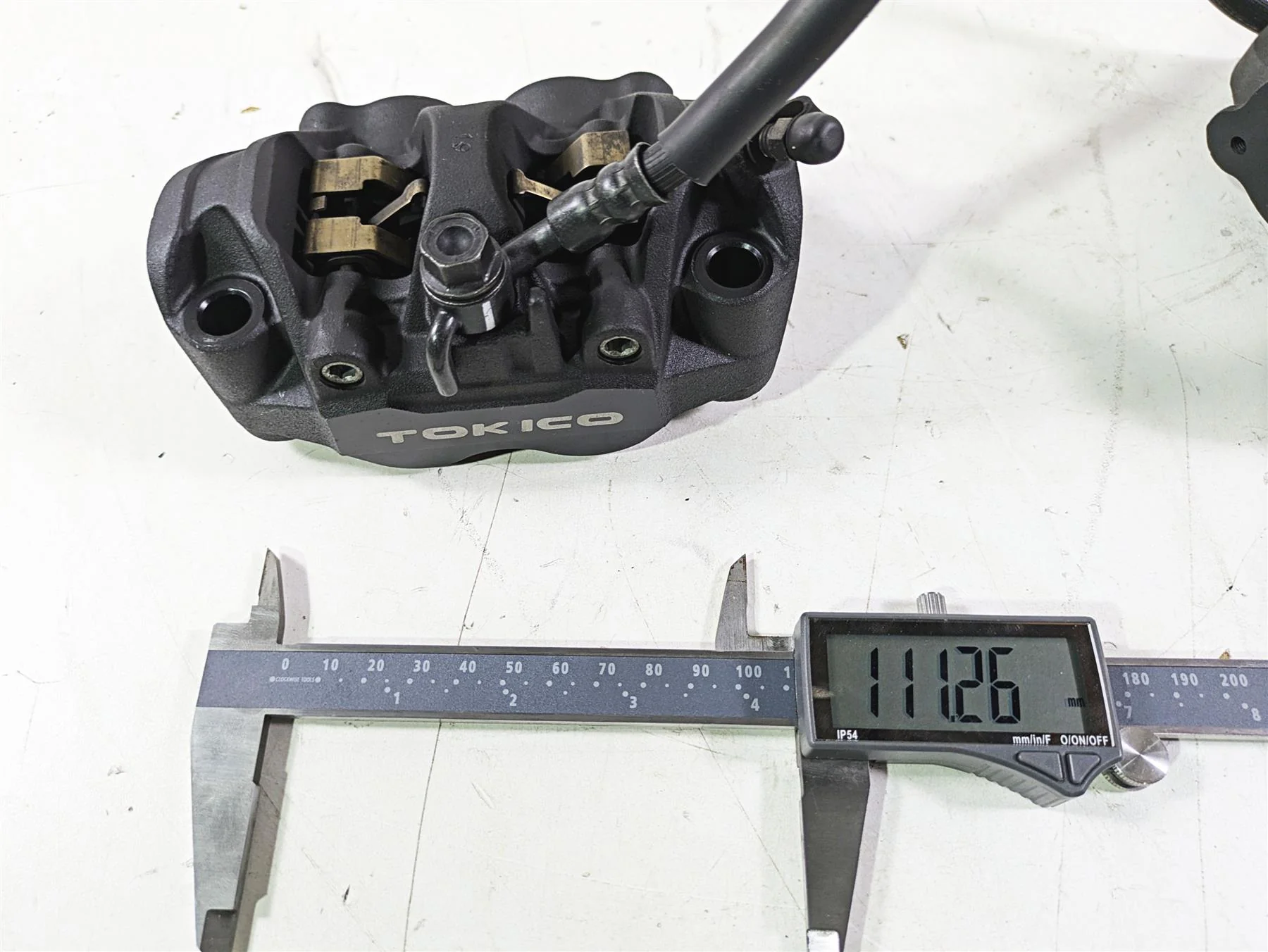 2008 Honda CBR1000RR SC59 Tokico Front Brake Caliper Set 45150-MFL-003 - Image 12