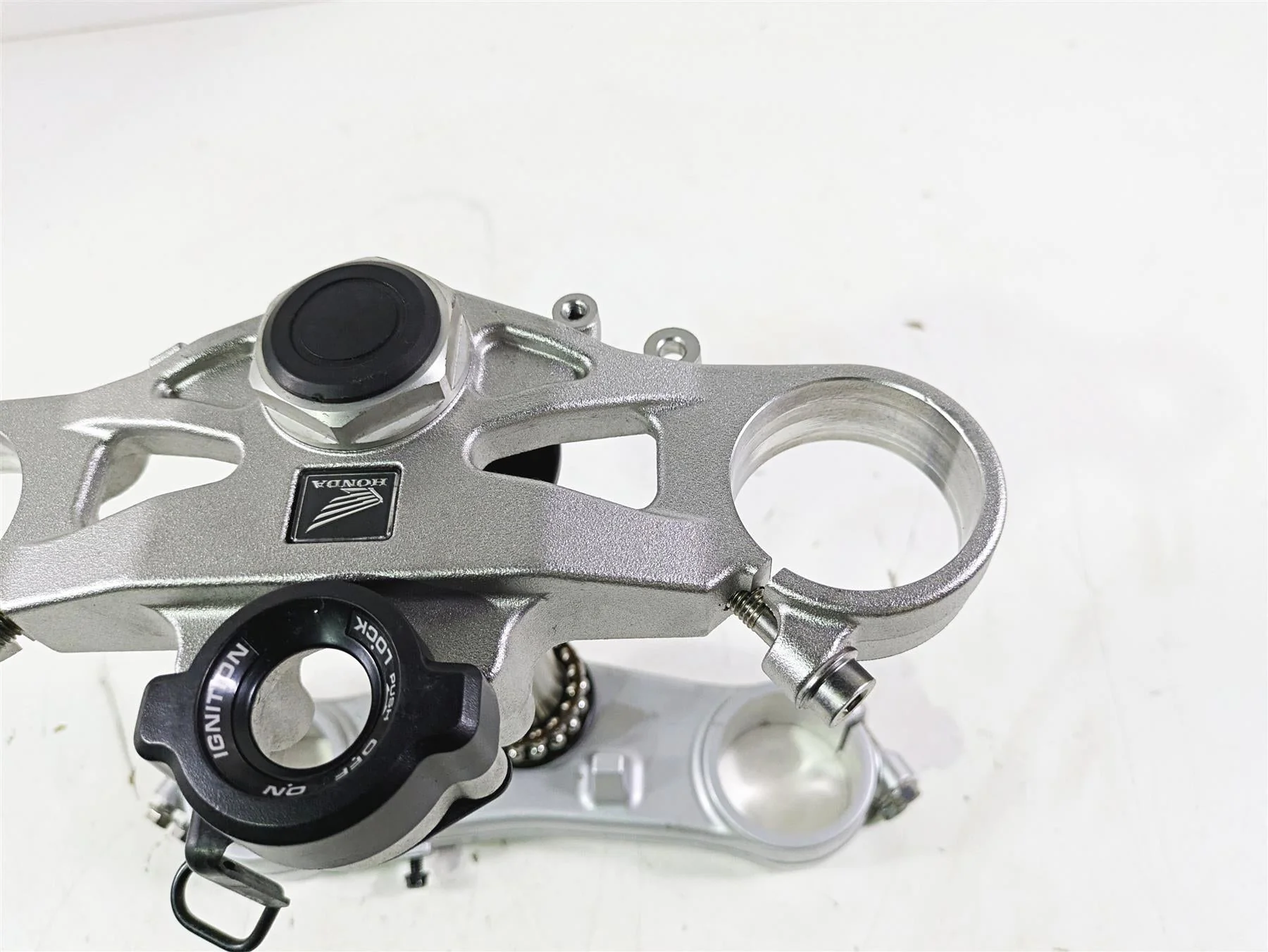 2008 Honda CBR1000RR SC59 Upper Lower Triple Tree Set 53300-MFL-000 - Image 6