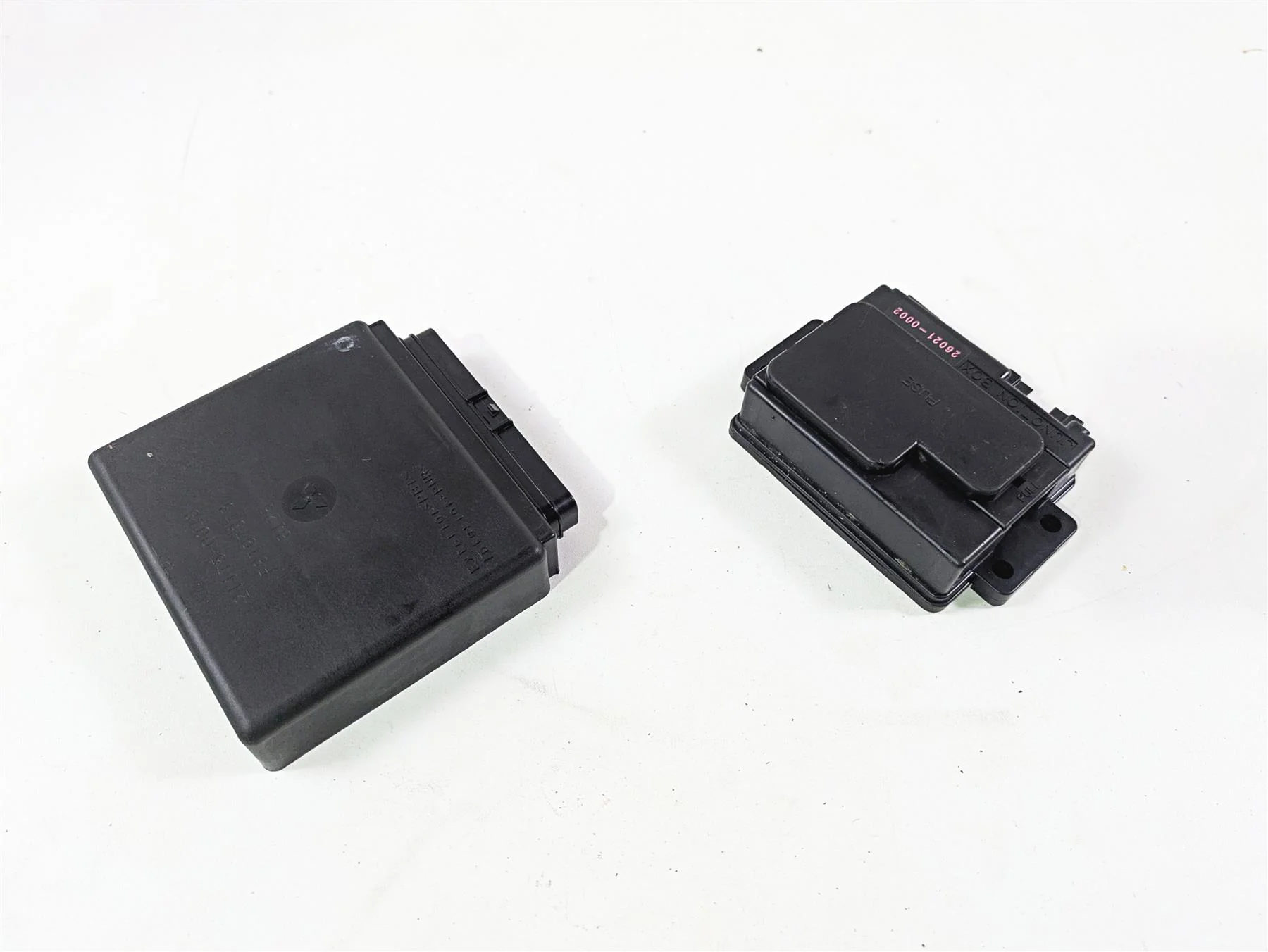 2008 Kawasaki VN1600 Vulcan Nomad Cdi Control Module & Junction Box 21175-0048 - Image 12