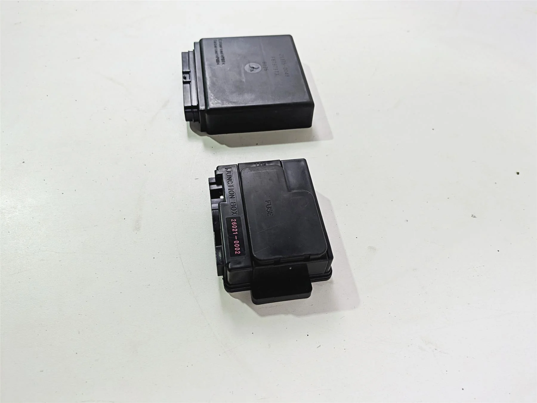 2008 Kawasaki VN1600 Vulcan Nomad Cdi Control Module & Junction Box 21175-0048 - Image 3