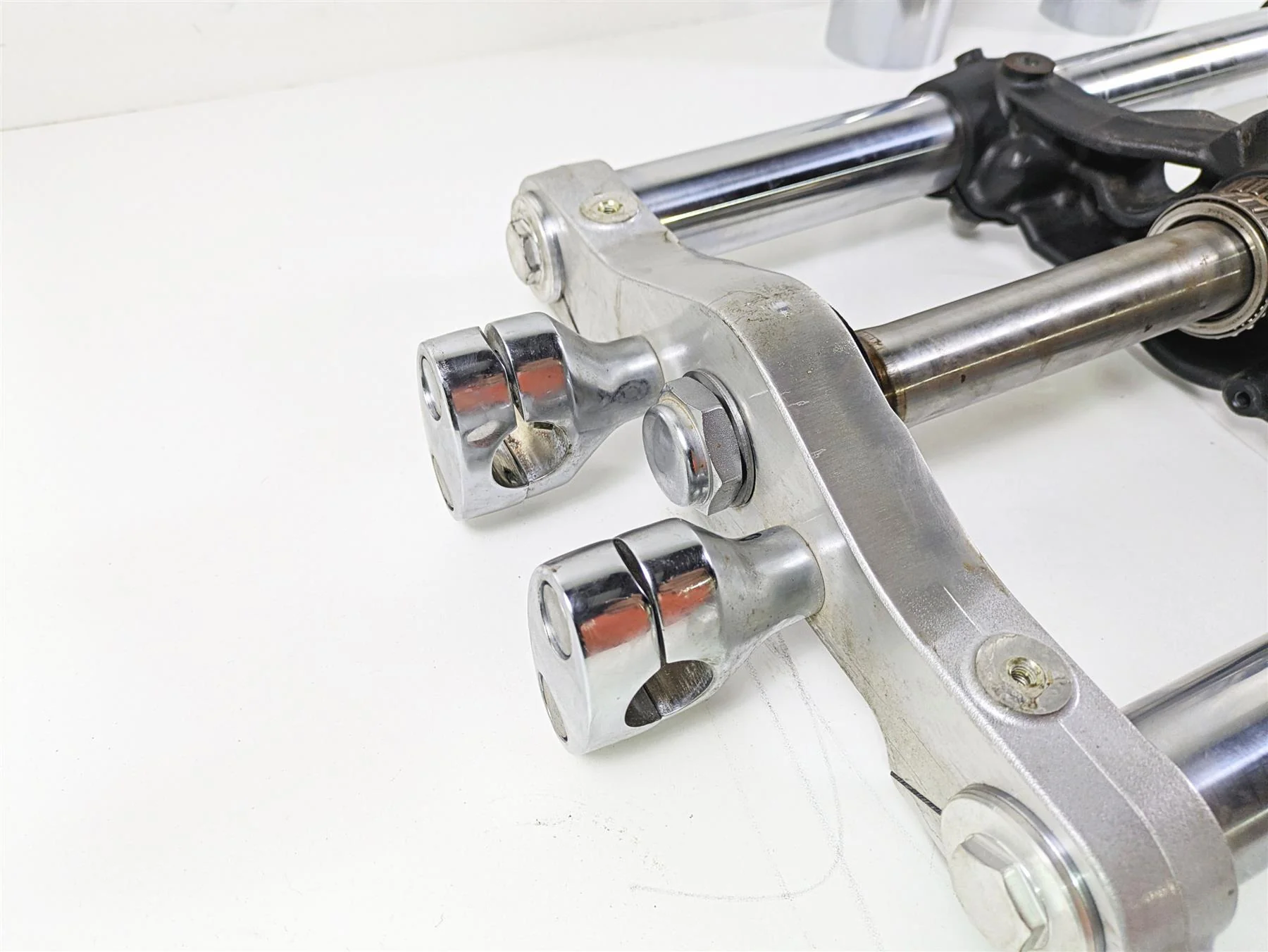 2008 Kawasaki VN1600 Vulcan Nomad Front Fork Triple Tree Riser Set READ 44071-0156 - Image 9