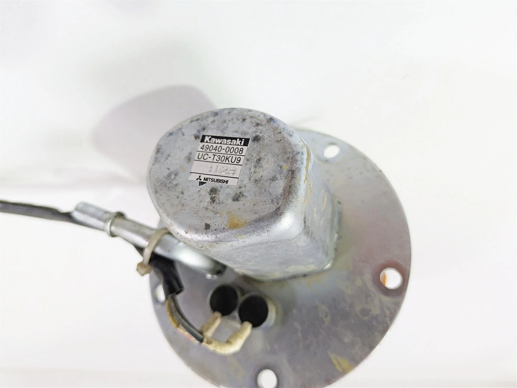 2008 Kawasaki VN1600 Vulcan Nomad Fuel Petrol Pump & Sender -Tested 49040-0008 - Image 10