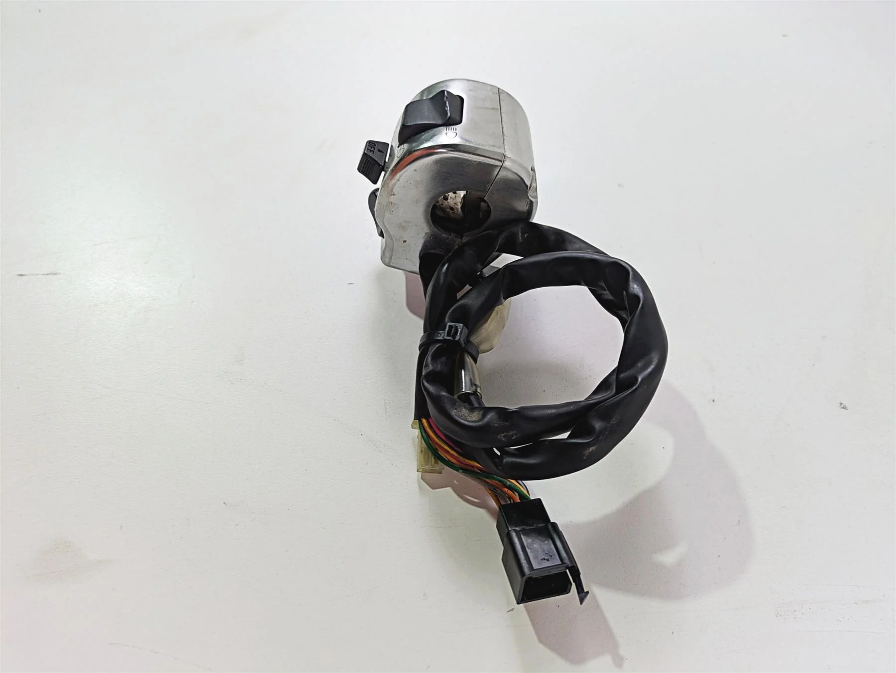 2008 Kawasaki VN1600 Vulcan Nomad Left Hand Blinker Control Switch 46091-0018 - Image 3