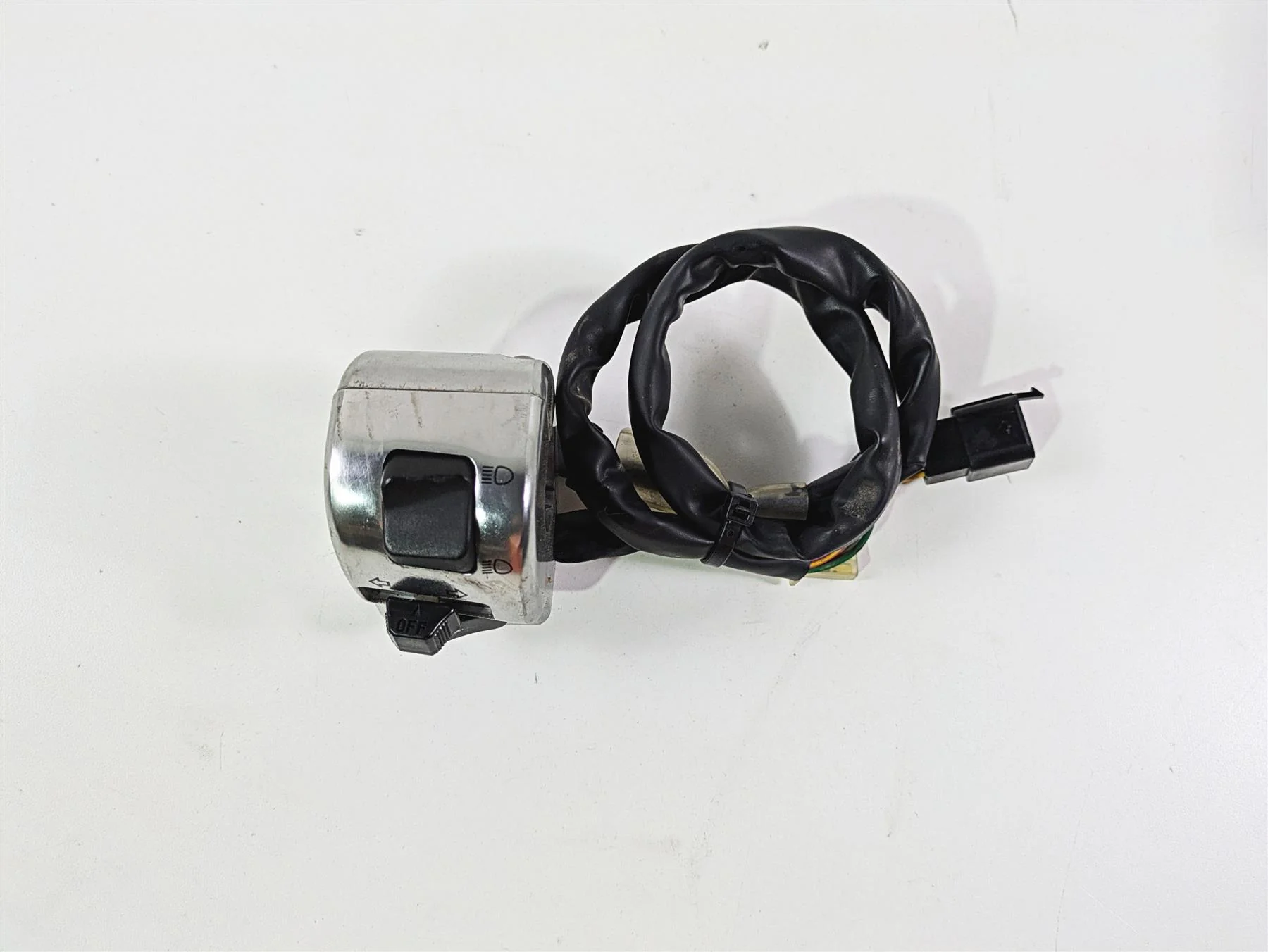 2008 Kawasaki VN1600 Vulcan Nomad Left Hand Blinker Control Switch 46091-0018 - Image 4