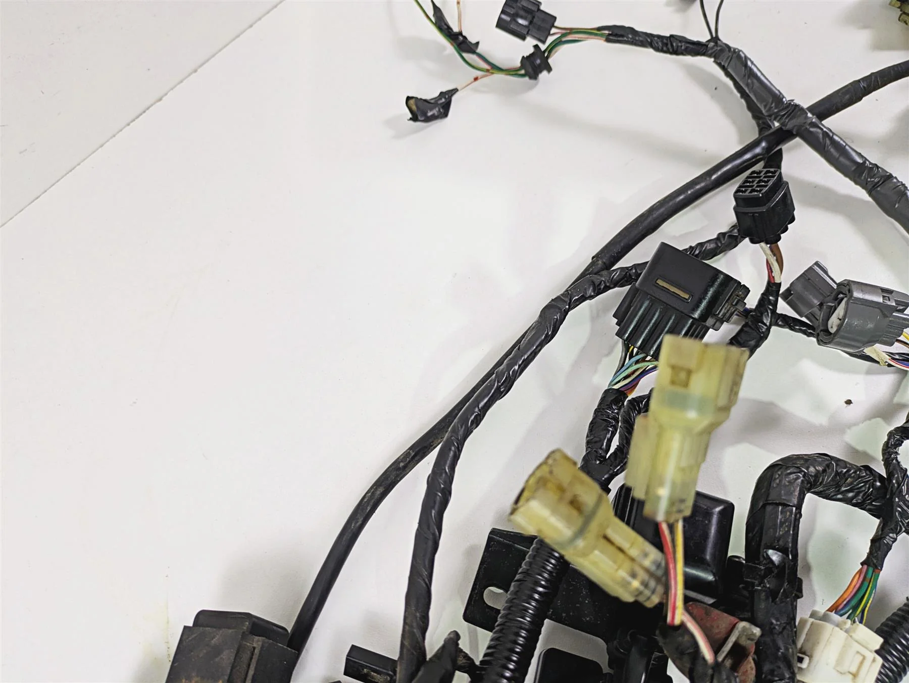 2008 Kawasaki VN1600 Vulcan Nomad Main Wiring Harness & Coils 26031-0478 - Image 11