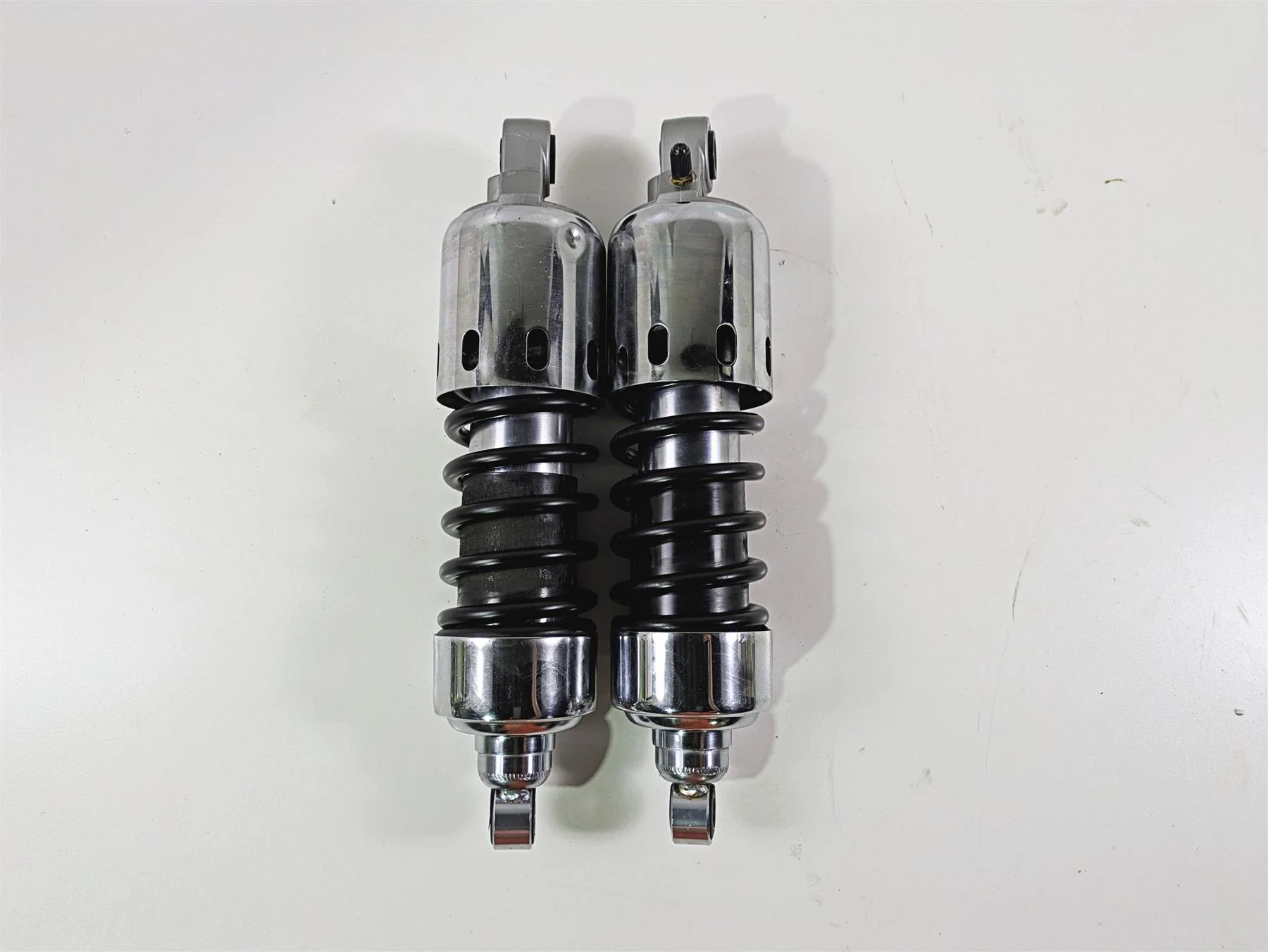 2008 Kawasaki VN1600 Vulcan Nomad Rear Suspension Shock Damper 45014-0108 - Image 4