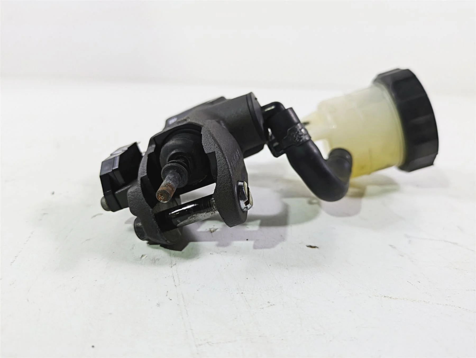2008 Suzuki GSXR600 Front Radial Brake Master Cylinder 11/16 Nissin 59600-47H00 - Image 5