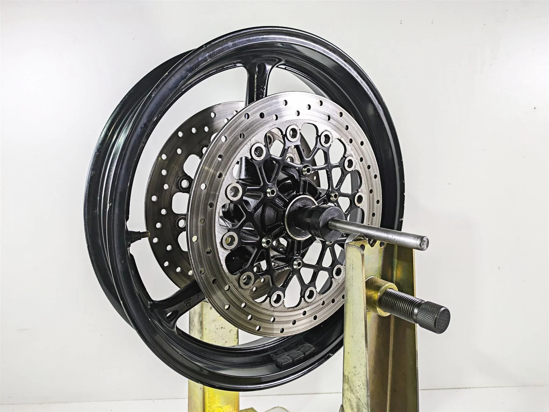 2008 Suzuki GSXR600 Front Wheel Rim 17x3.5 & Brake Rotor Discs 54111-37H00-019