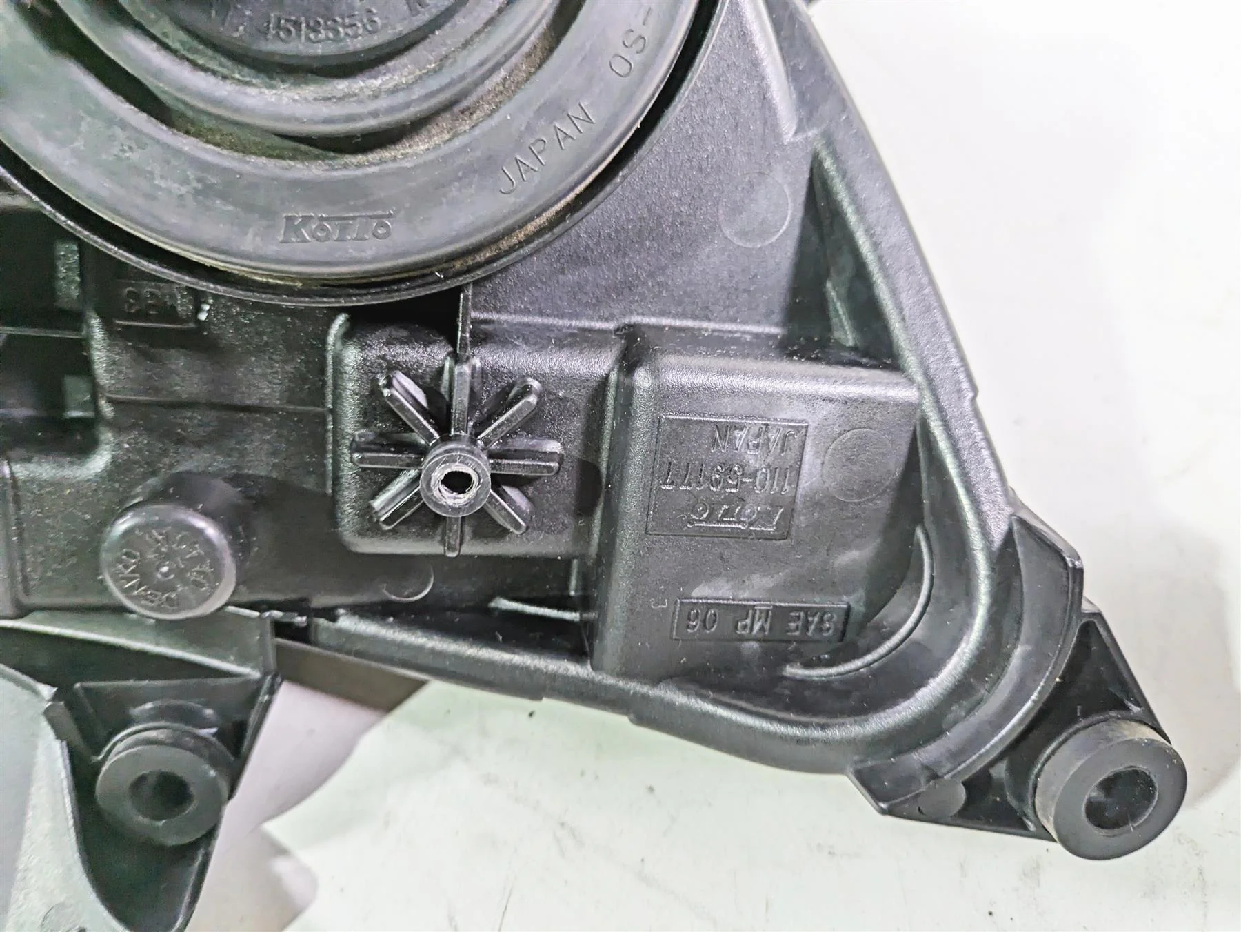 2008 Suzuki GSXR600 Headlight Head Light Lamp 35100-37H30-999 35100-37H32-999 - Image 10