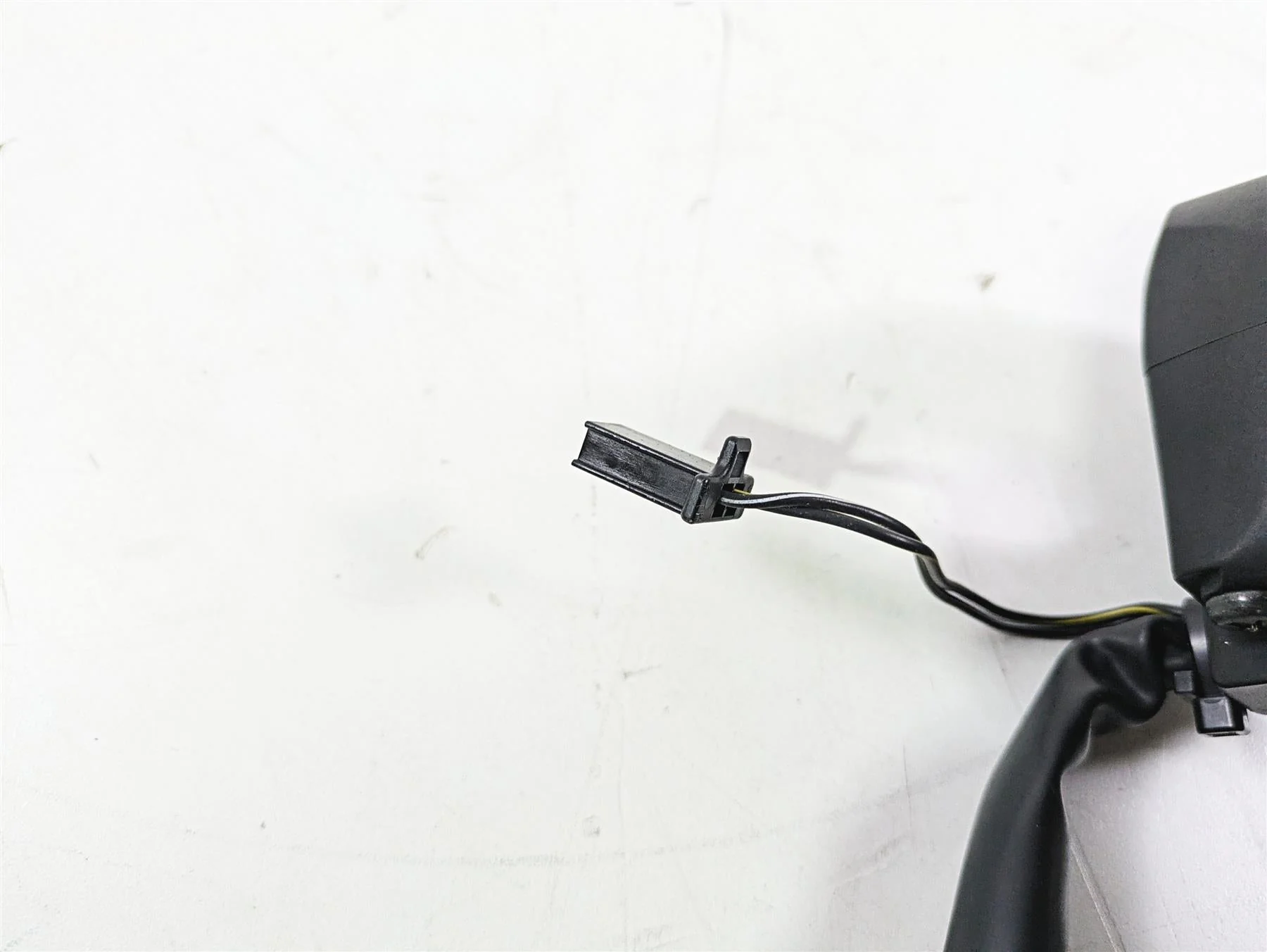 2008 Suzuki GSXR600 Left Hand Light Blinker Horn Control Switch 37400-37H13 - Image 11