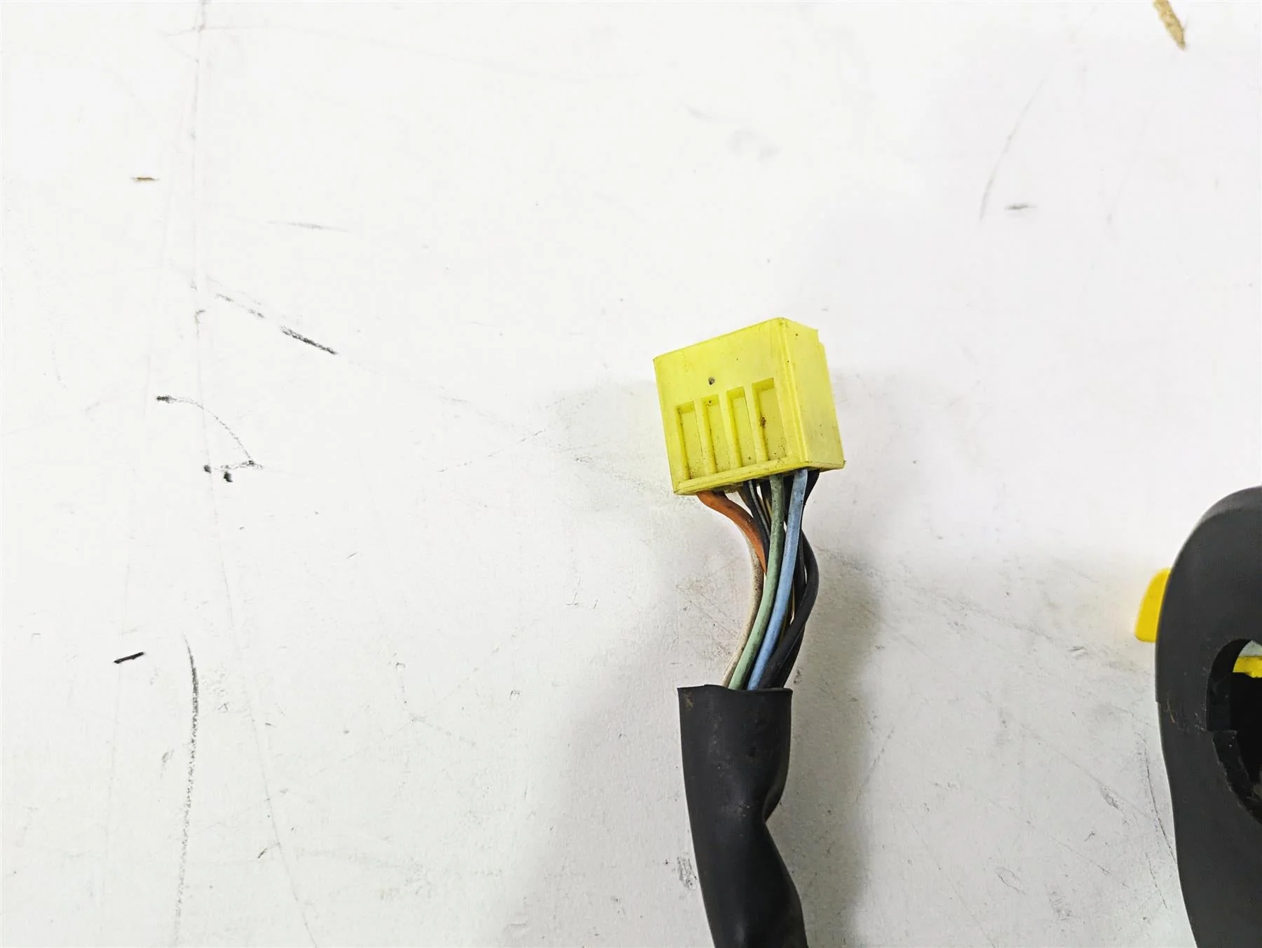 2008 Suzuki GSXR600 Left Hand Light Blinker Horn Control Switch 37400-37H13 - Image 7
