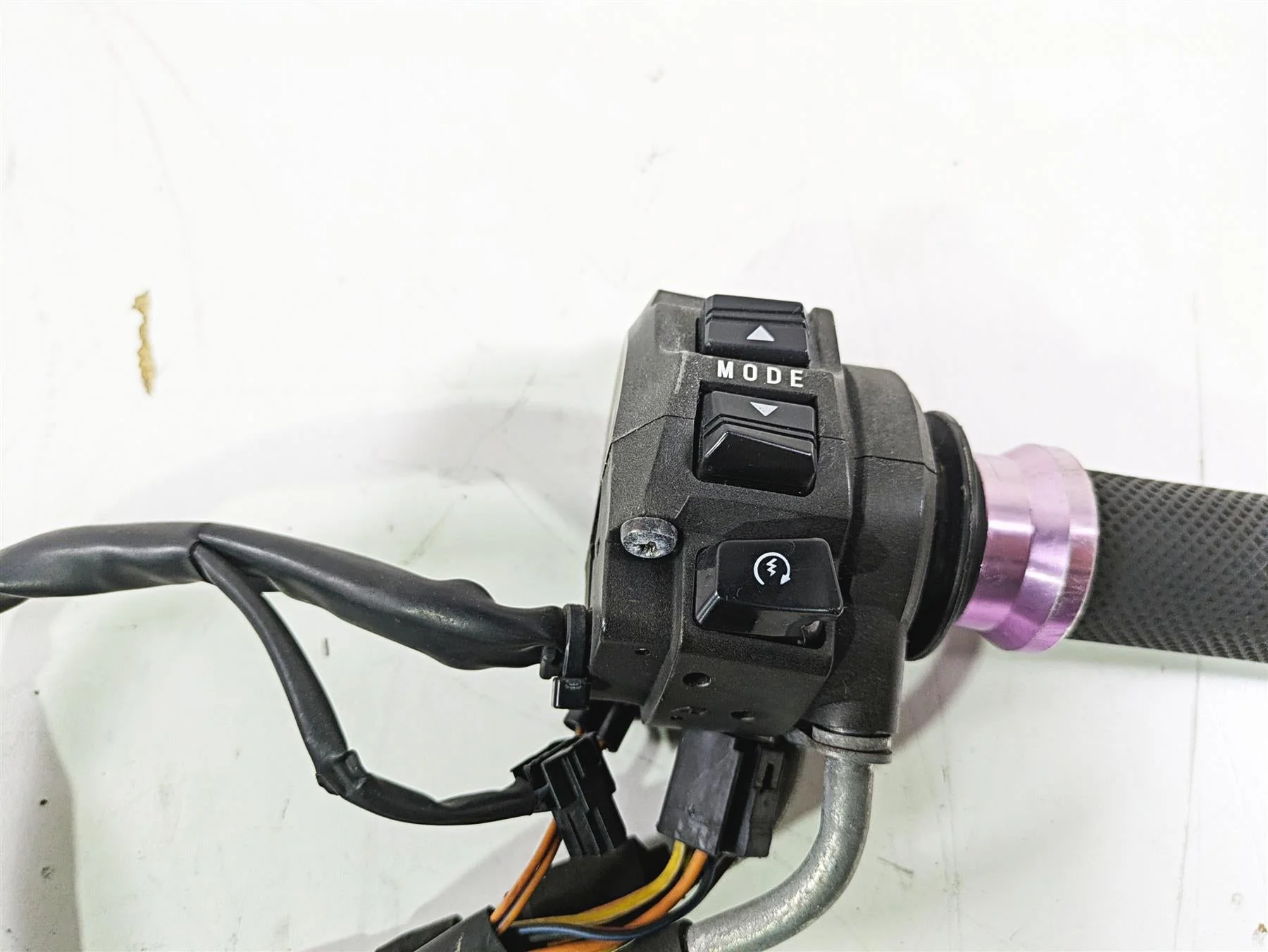 2008 Suzuki GSXR600 Right Hand Start Kill Throttle Control Switch 37200-21H01 - Image 12