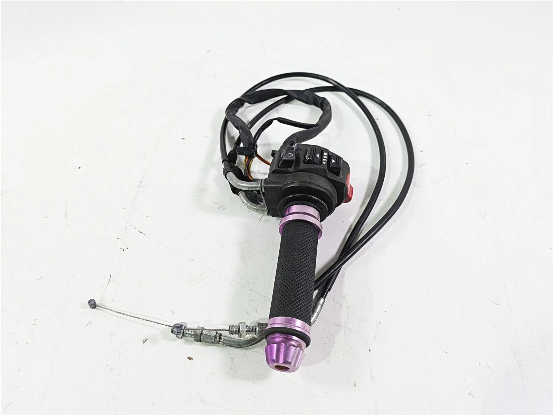 2008 Suzuki GSXR600 Right Hand Start Kill Throttle Control Switch 37200-21H01 - Image 2