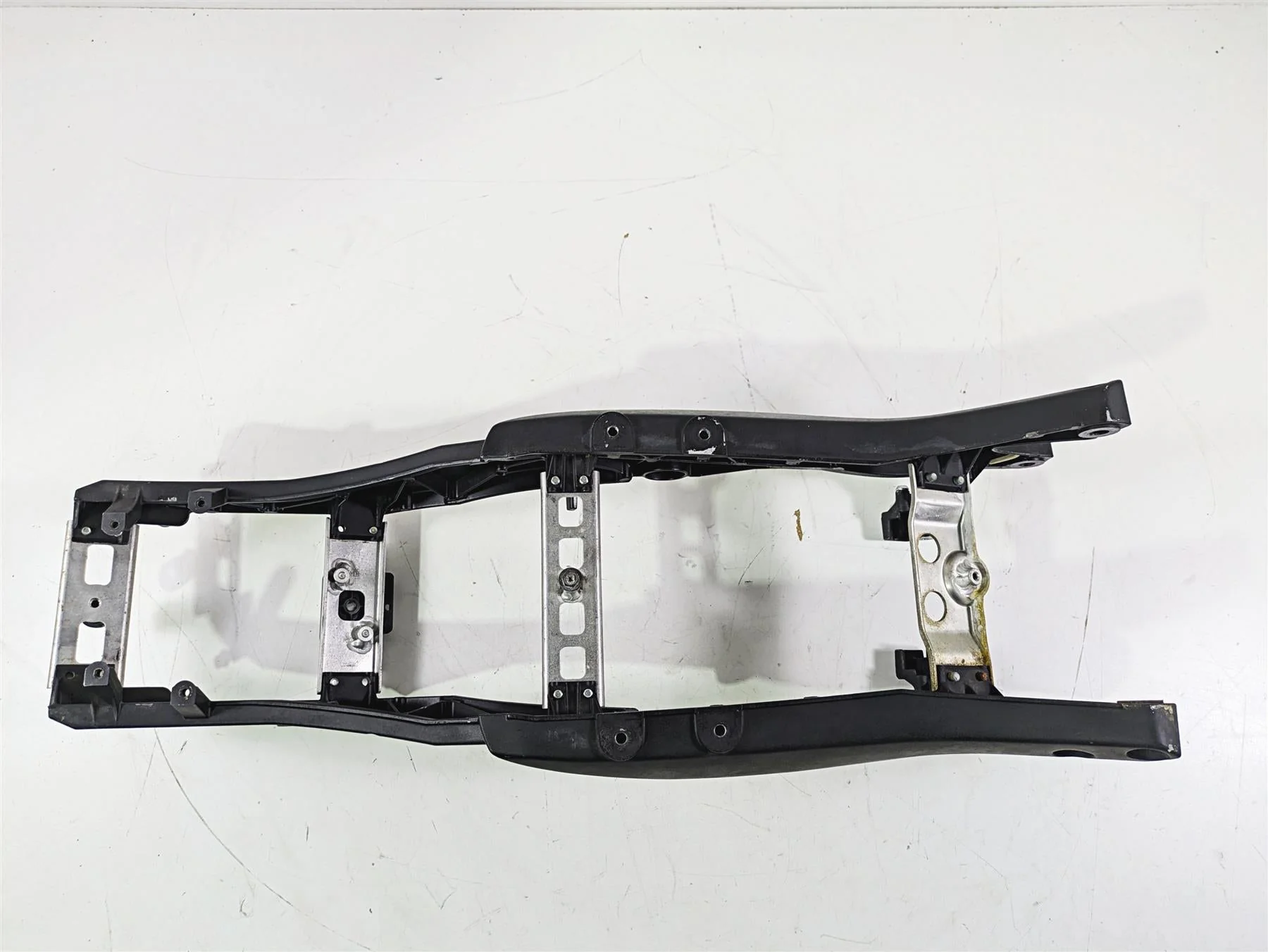 2008 Suzuki GSXR600 Straight Rear Subframe Sub Frame 41211-37H00-YUG - Image 7