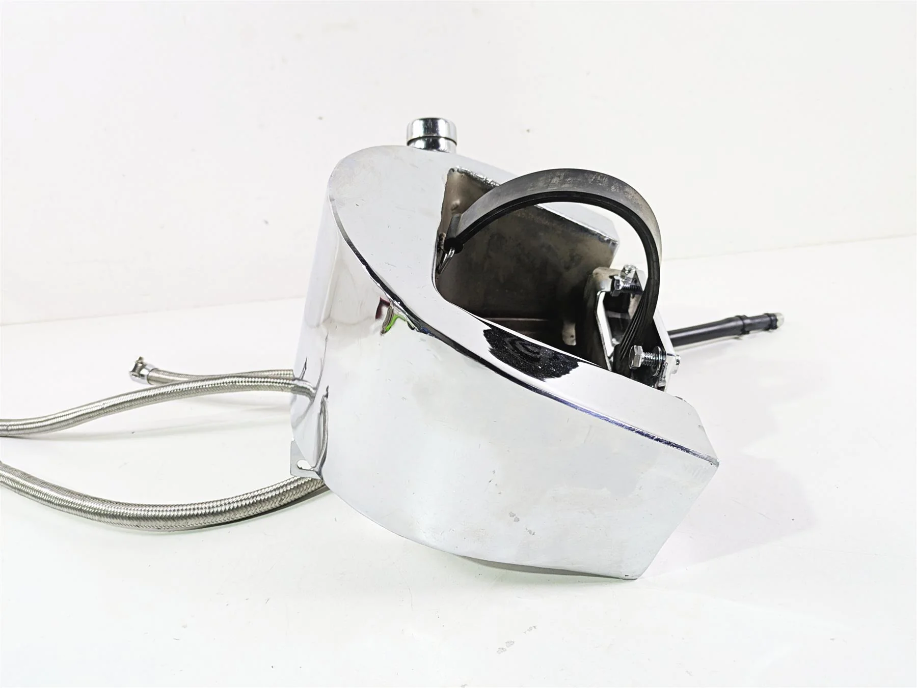 2008 Ultima Motorcycles Fat Bastard Chrome Oil Tank Reservoir & Lines - Image 2