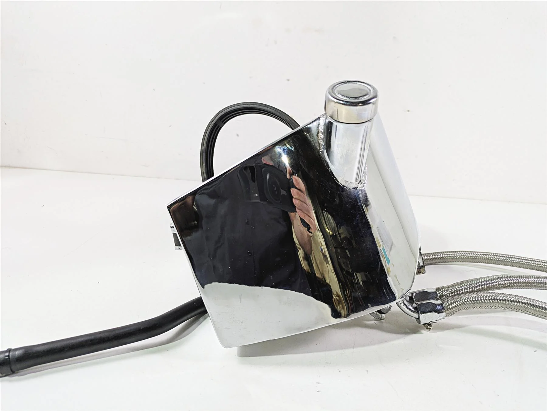 2008 Ultima Motorcycles Fat Bastard Chrome Oil Tank Reservoir & Lines - Image 3