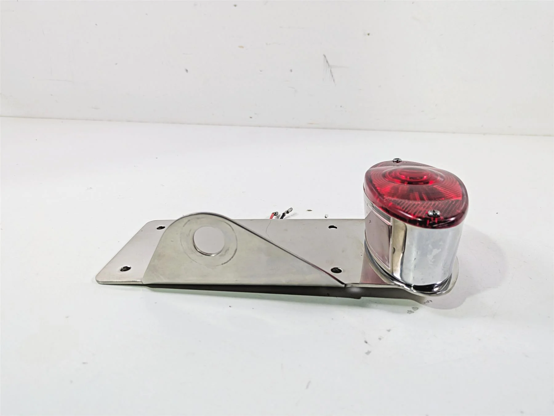 2008 Ultima Motorcycles Fat Bastard Side Chrome Plate Holder & Taillight Set - Image 5
