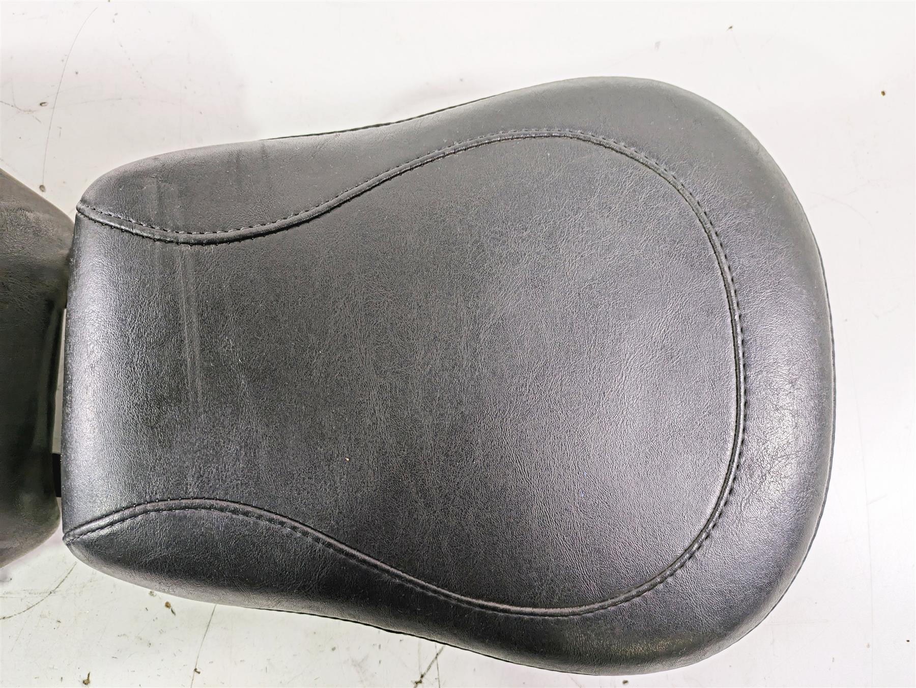 2008 -UP Harley Touring FLHR / X / T / TR Mustang Seat Saddle Set 76028 - Image 5