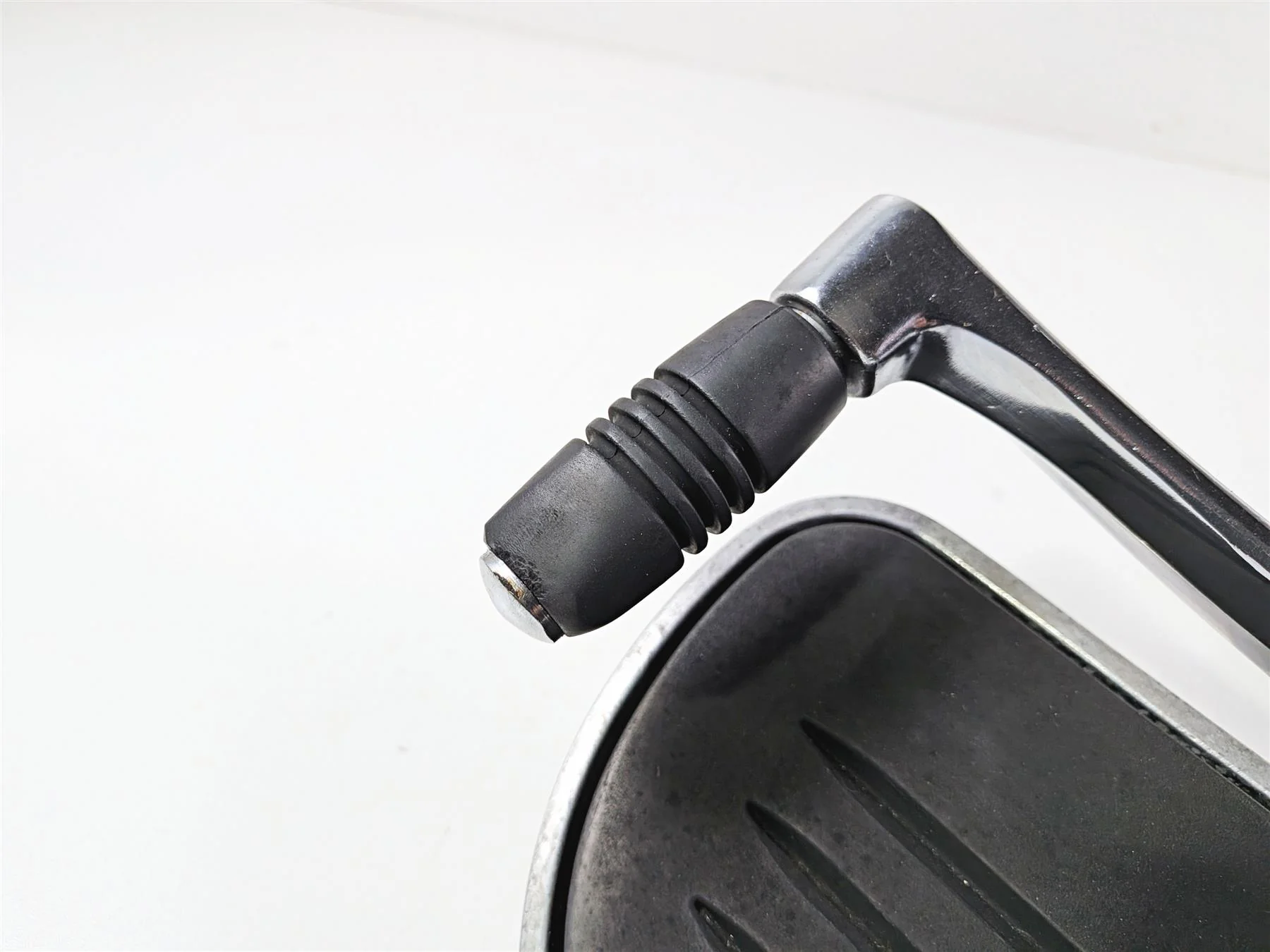 2008 Yamaha XV1900 Roadliner S Left Floorboard & Shifter 1D7-27410-00-00 - Image 9