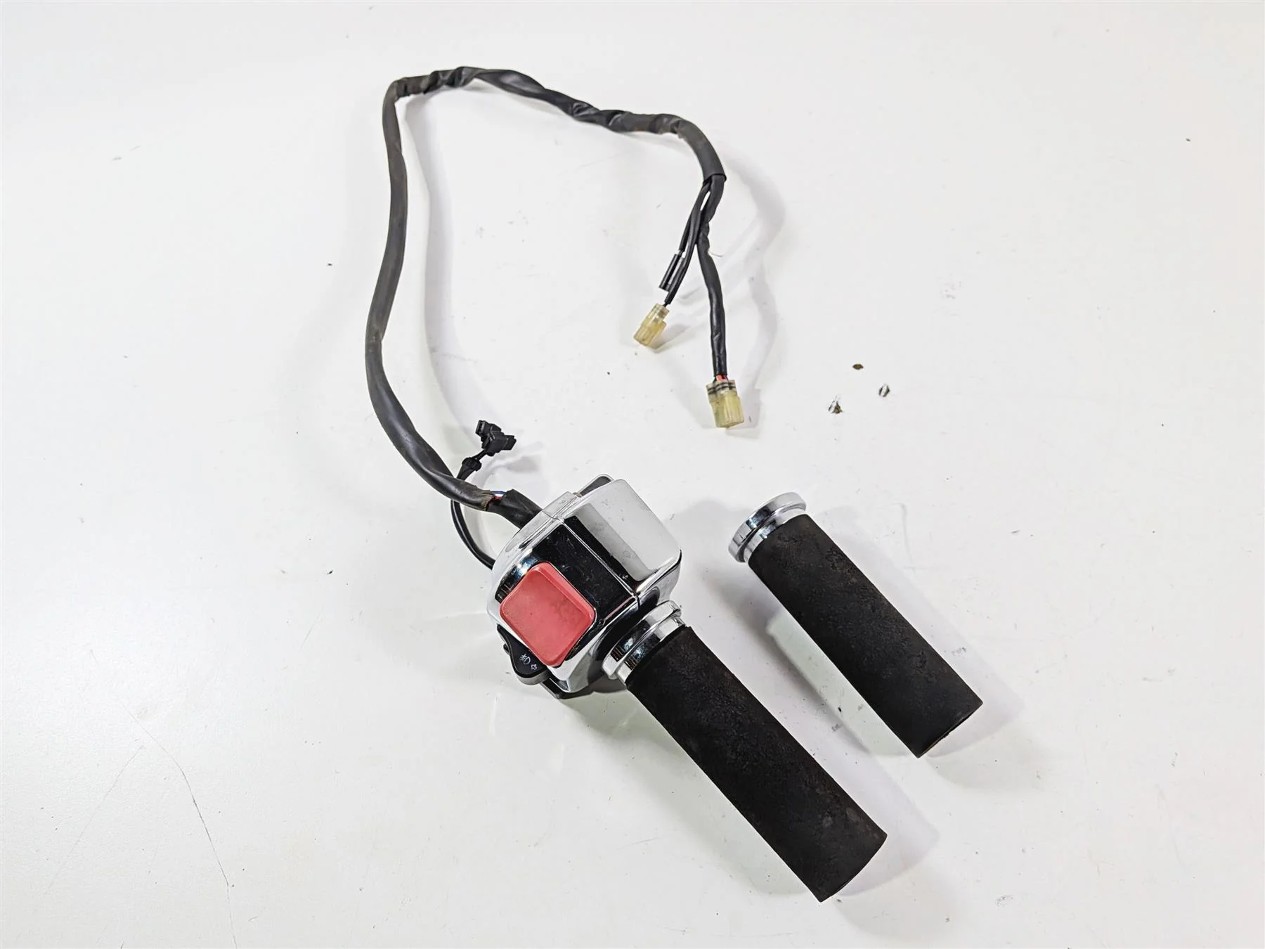 2008 Yamaha XV1900 Roadliner S Right Hand Control Switch 1D7-83973-00-00 - Image 12