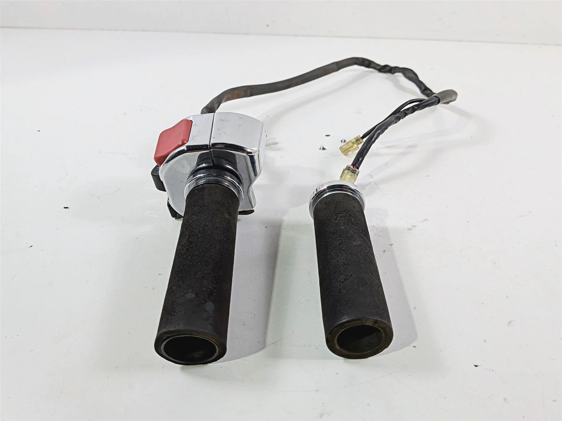 2008 Yamaha XV1900 Roadliner S Right Hand Control Switch 1D7-83973-00-00 - Image 3