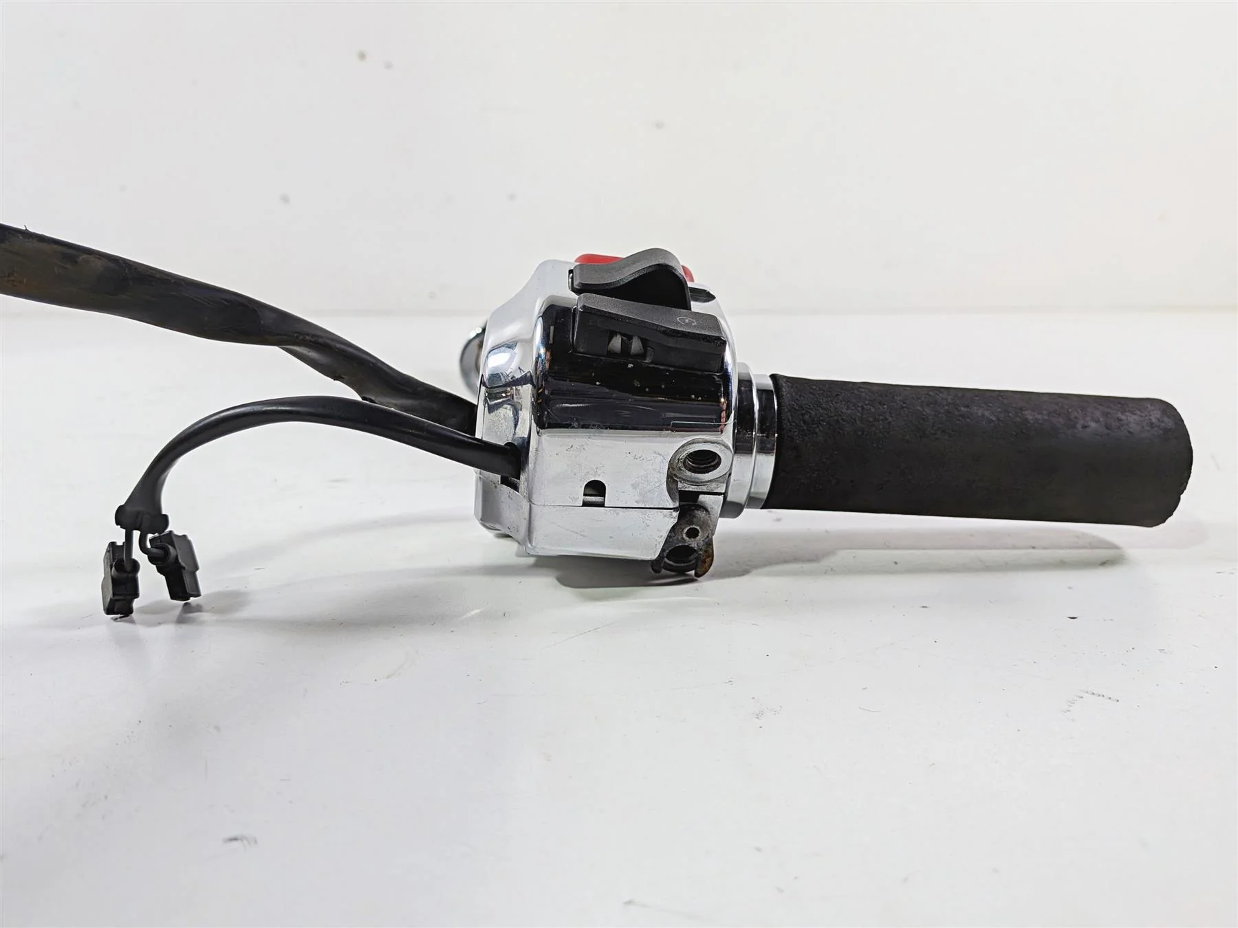 2008 Yamaha XV1900 Roadliner S Right Hand Control Switch 1D7-83973-00-00 - Image 6