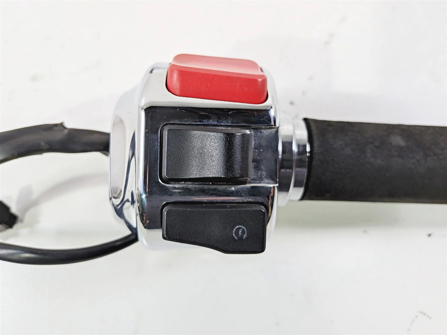 2008 Yamaha XV1900 Roadliner S Right Hand Control Switch 1D7-83973-00-00 - Image 7